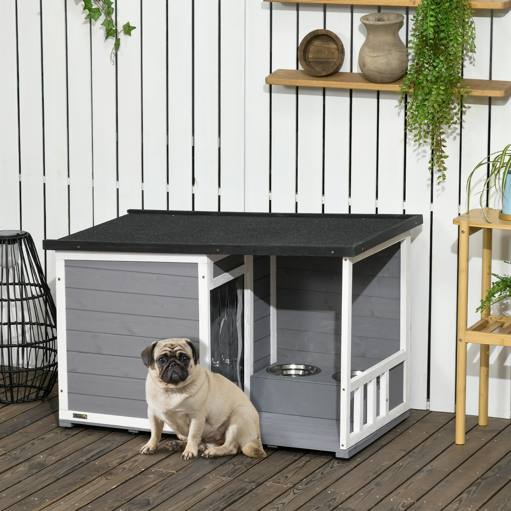 PawHut Hundehütte aus Massivholz, mit 2 Fressnäpfen, Veranda, wetterbeständig, 103 cm x 62 cm x 66 cm, Grau + Weiß
