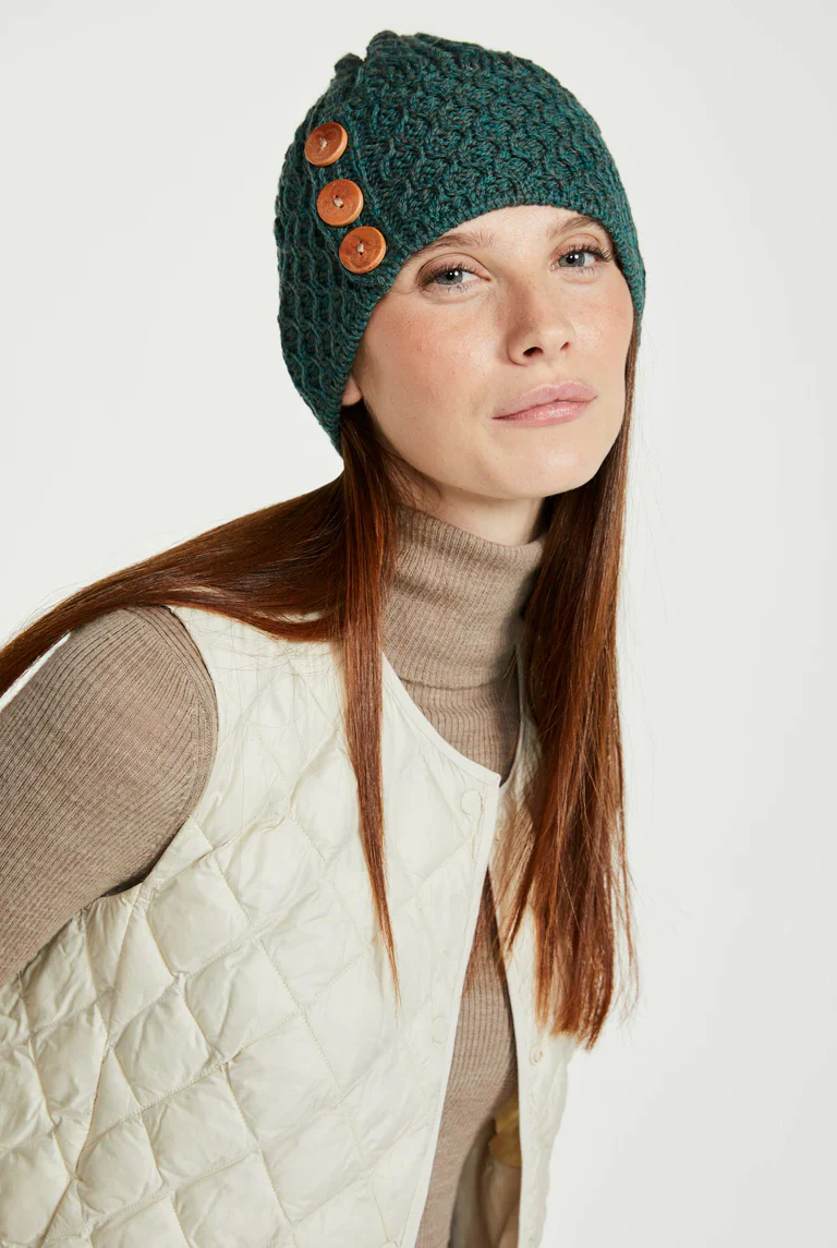 Aran Merino Wool Hat with 3 Buttons , Green
