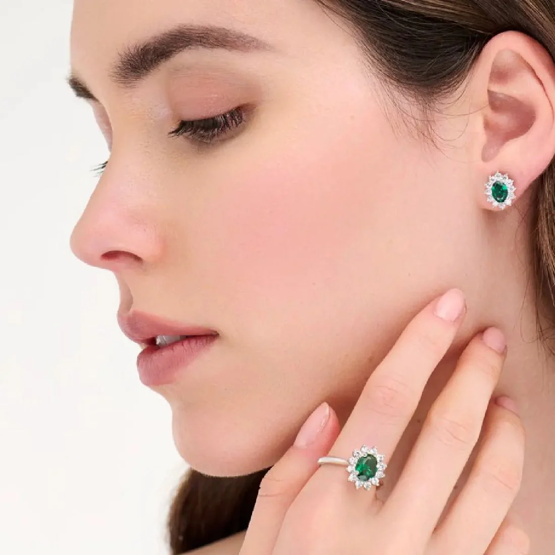 Orecchini Amen con zircone verde ovale ORLDMBBVE