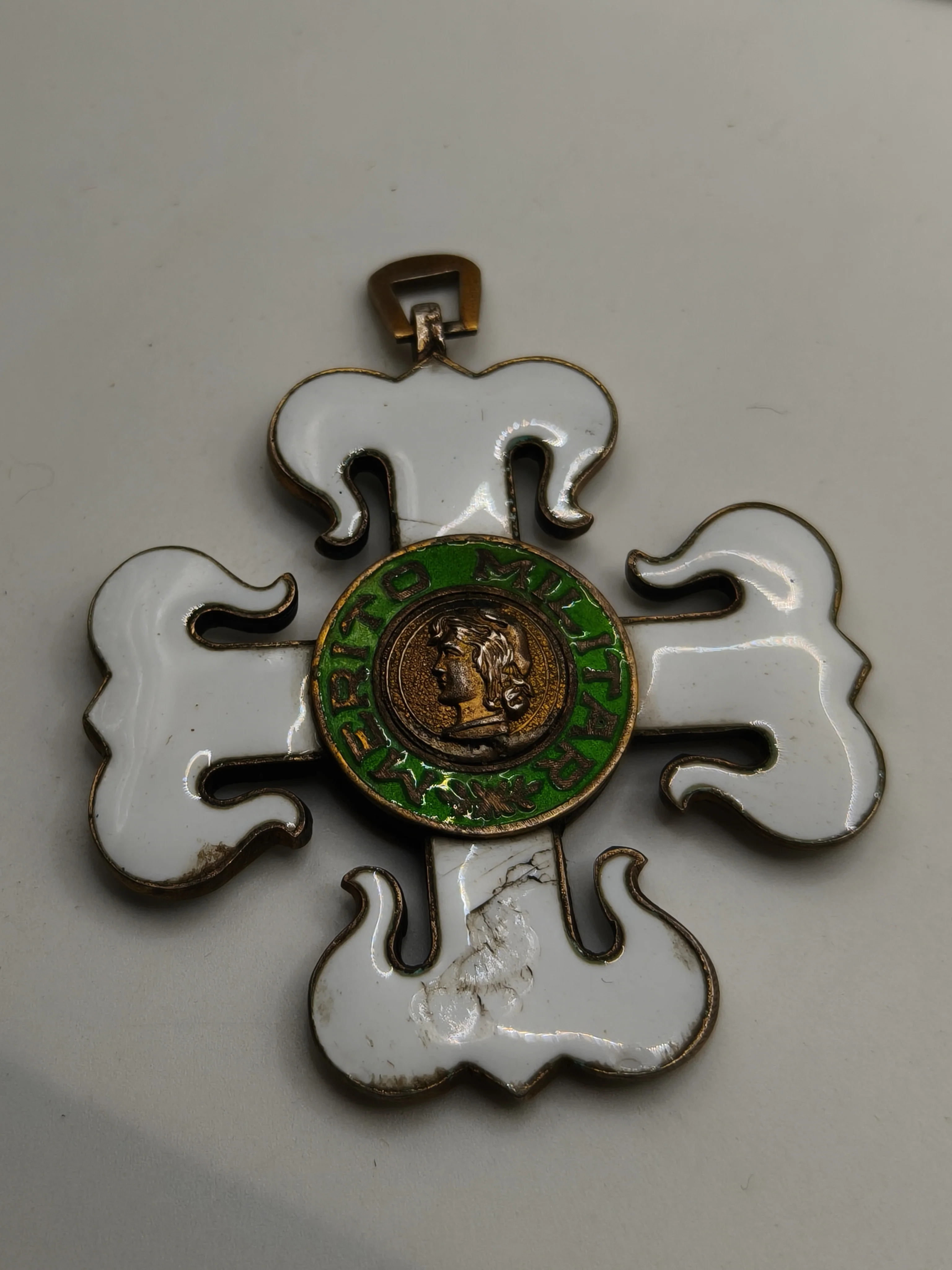Medalla Orden M��rito militar. Categor��a Gran cruz. Brasil.