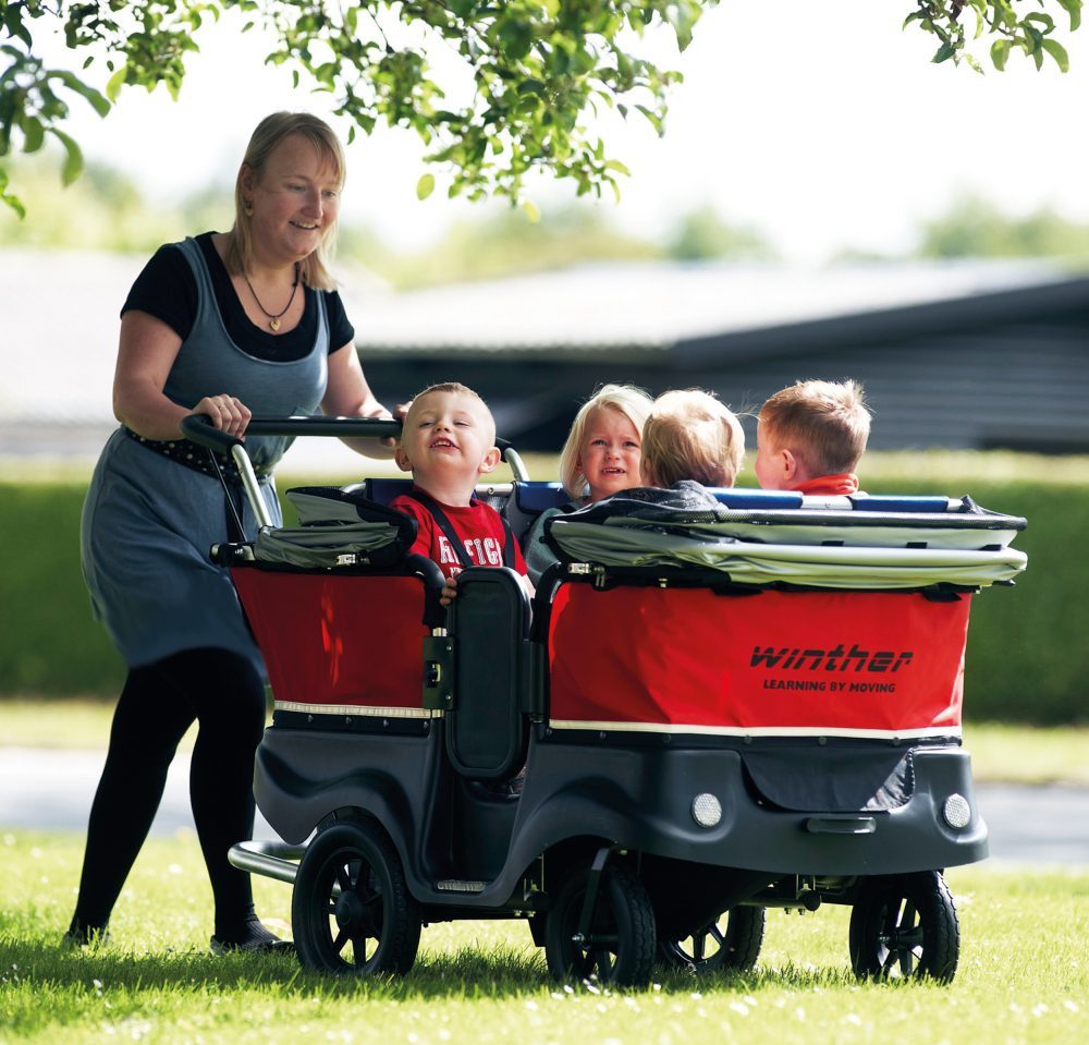 Zwillings-Kombikinderwagen Turtle Kinderbus de Luxe für 4 Kinder – Krippenbus mit Wetterverdeck