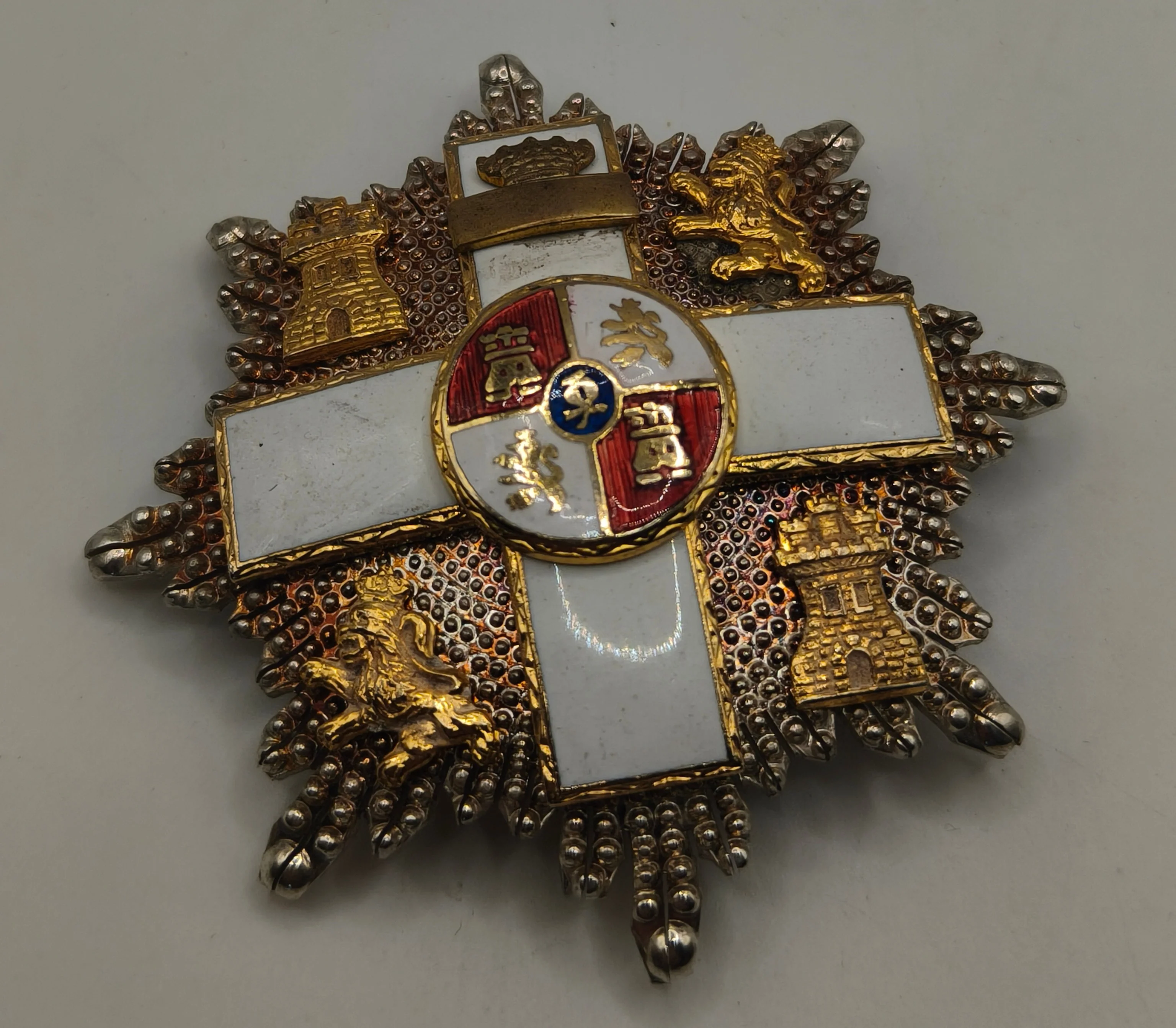 Cruz placa al M��rito Militar orden distintivo blanco. ��poca Franco Espa?a.