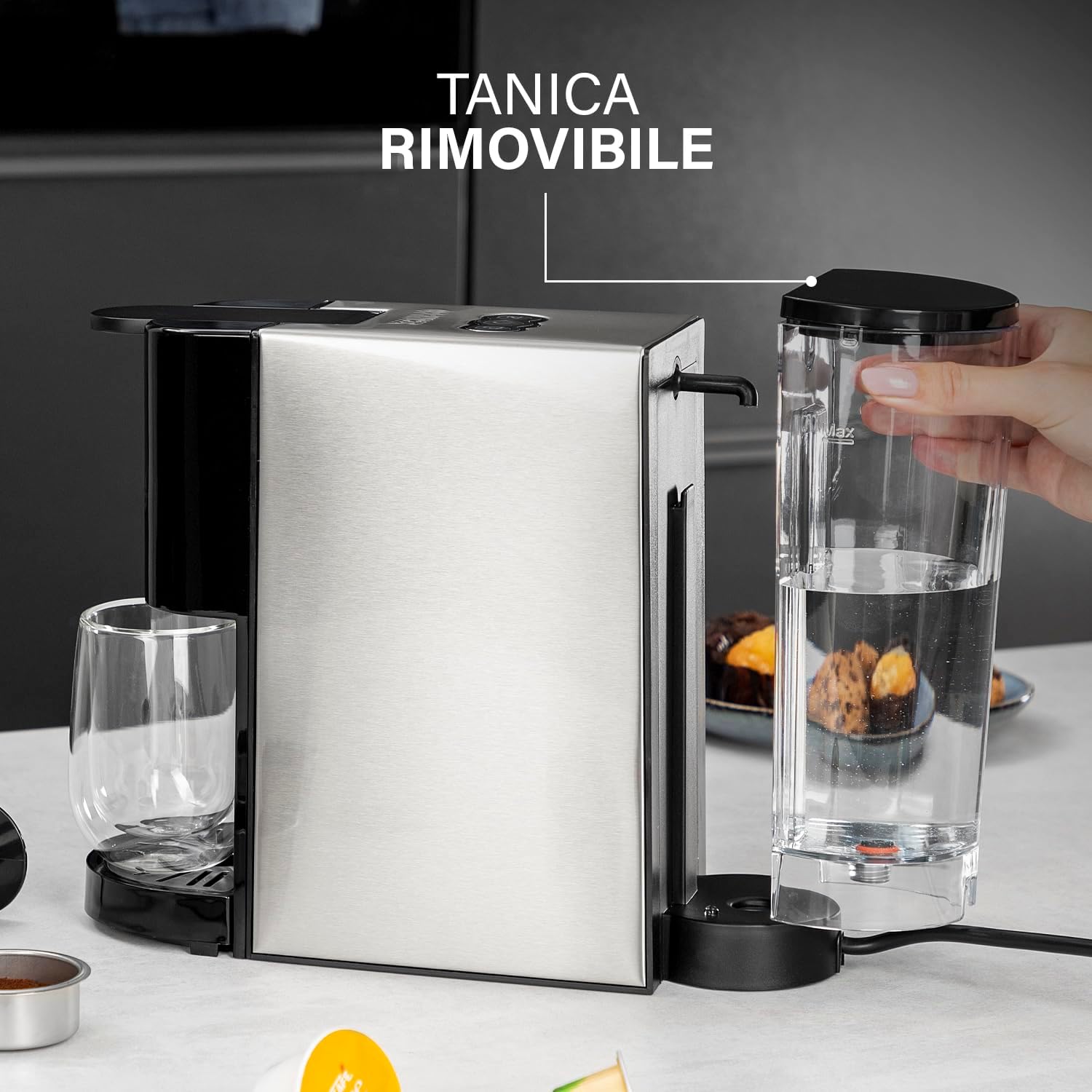 Princess 01.249450.01.001 Caffettiera Multifunzione, Compatibile con capsule Nespresso,Dolce Gusto,cialde ESE e caffè macinato, 19 bar, Nero e argento, 800 ml