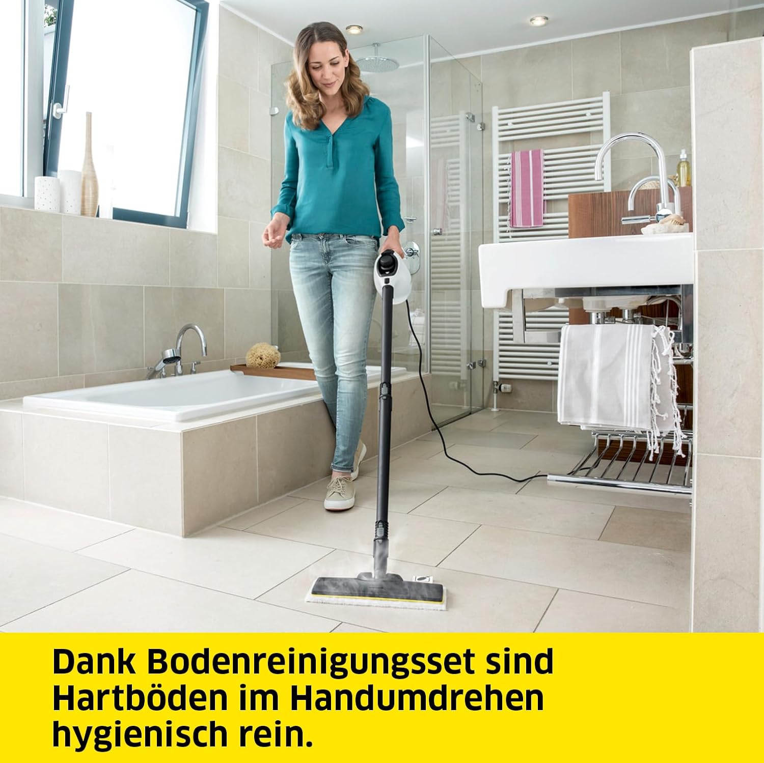 Krcher Dampfreiniger SC 1, Dampfdruck: 3 bar, Aufheizzeit: 3 min., Leistung: 1.200 W, Flchenleistung: 20 m, Tank: 200 ml, mit Hand-, Punktstrahl- und Powerdüse, Mikrofaser-berzug und Rundbürste