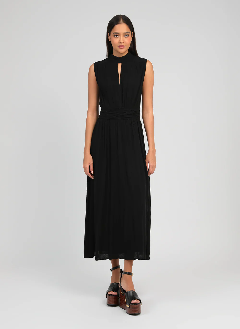 Orlany Crinkle Viscose Maxi Dress in Black �� An'ge