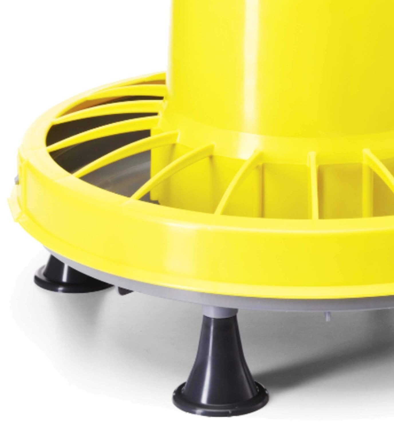 Zootec Mangiatoia per Galline, antispreco, Asta Regolazione del mangime, Coperchio e Piedini. capacità 5 kg. + Abbeveratoio per Galline a sifone in plastica con Manico e Piedini. capacità 10 Litri.