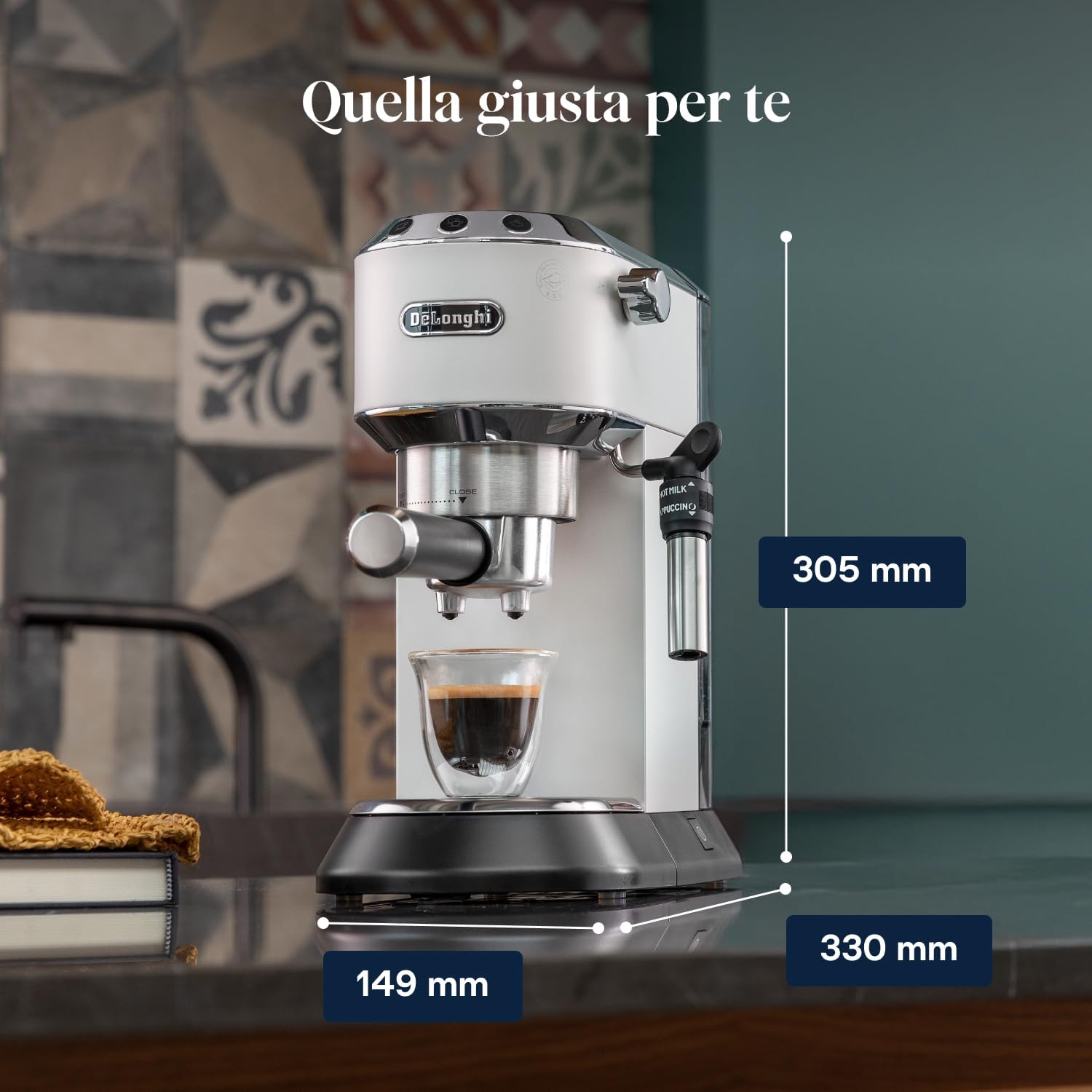 De'Longhi Dedica EC685.W Macchina da Caffè Espresso Manuale e Cappuccino, Caffè in Polvere o in Cialde E.S.E., 1350 W, Bianco