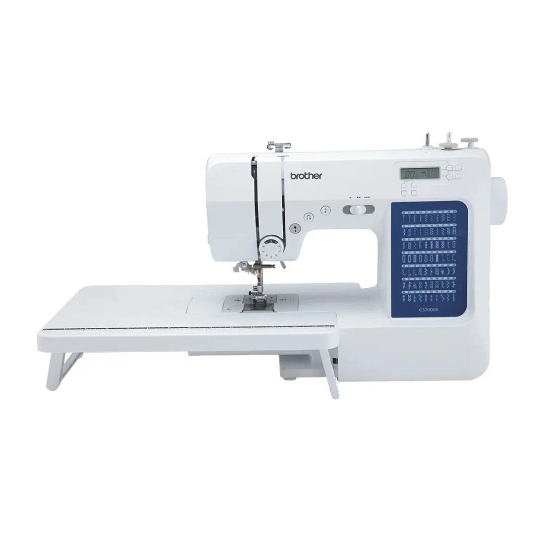 Brother CS7000X Computergestuurde Naaimachine met 70 Steken C Wit en Blauw