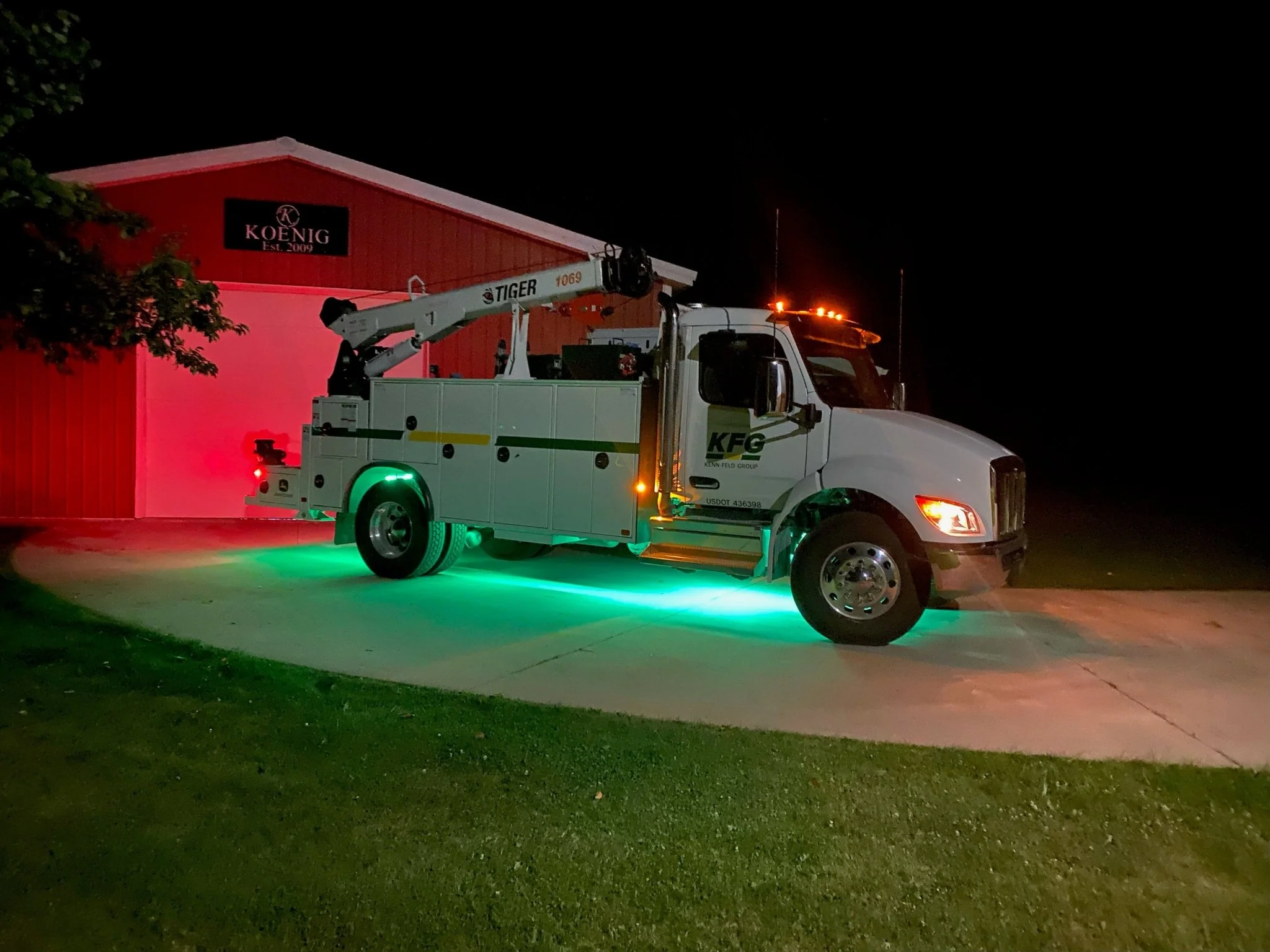 Pimp My Boat Trailer, Travel Trailer, RV Multi-Color Waterproof Under Glow LED Lighting Kit with Remote