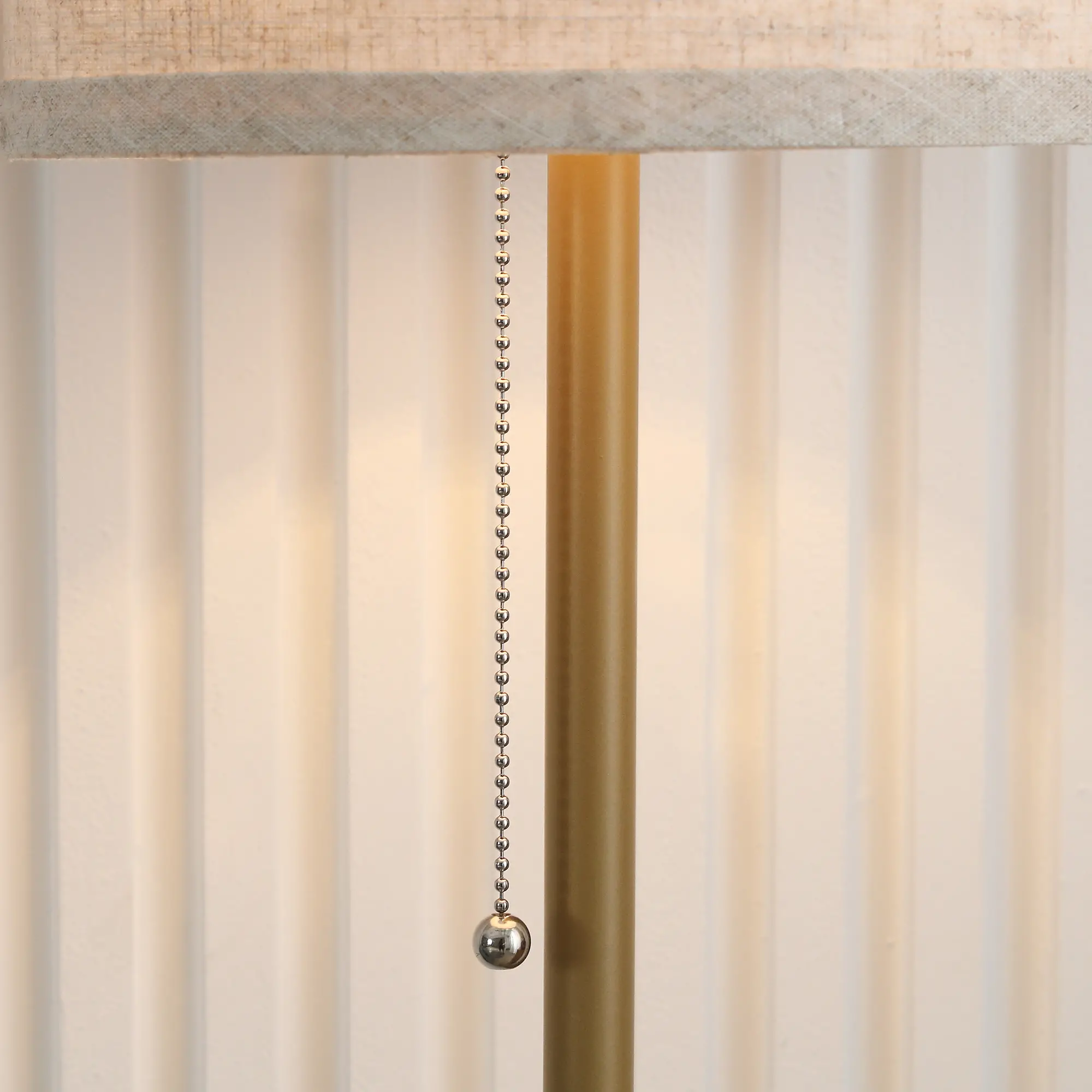 HOMCOM Stehlampe Standleuchte elegantes Design weiches Licht Leinen Cremeweiß