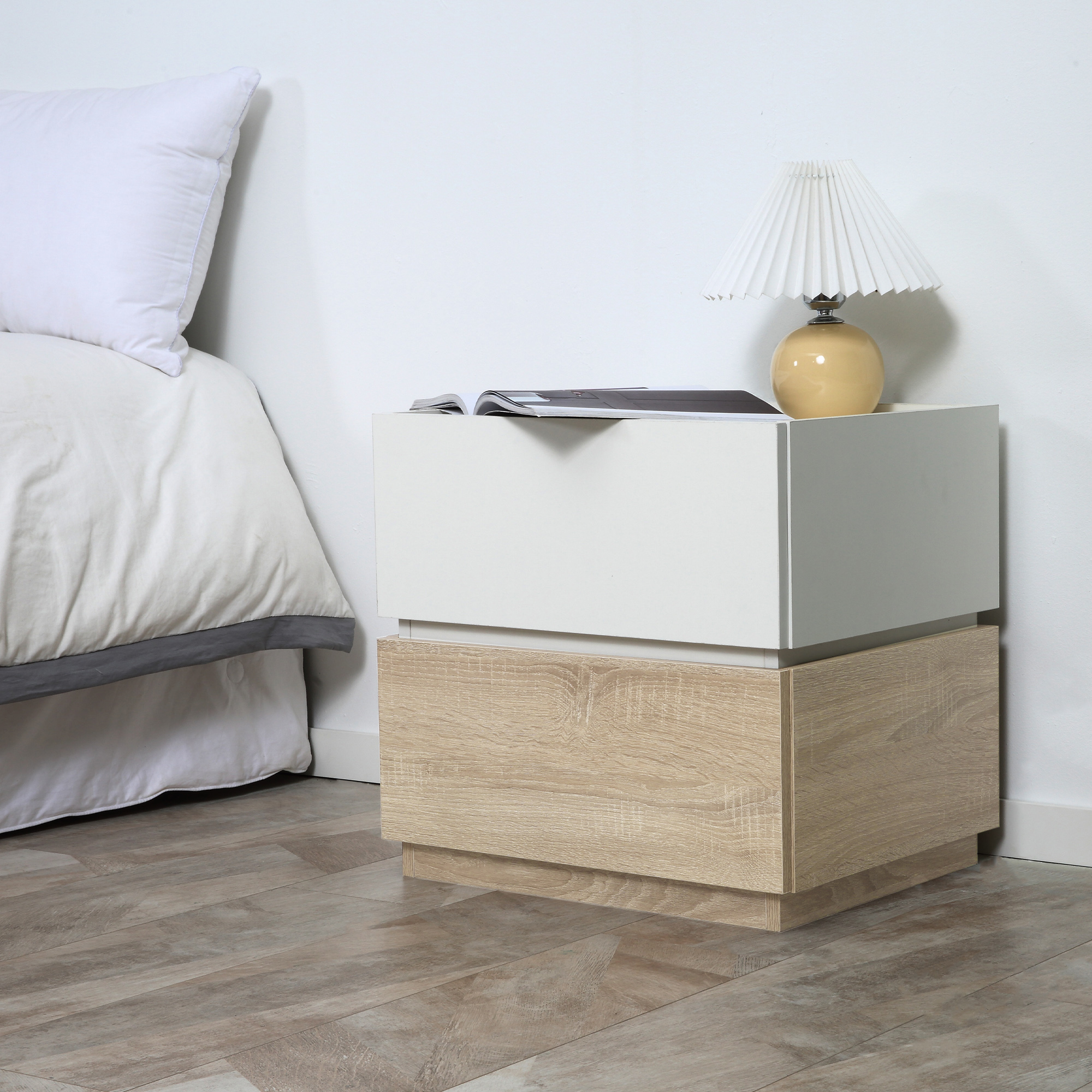 HOMCOM Nachttisch mit Schublade Nachtschrank stapelbar Schubladenschrank Schlafzimmer Nachtkommode Spanplatte Weiß+Natur 50 x 40 x 47,5 cm