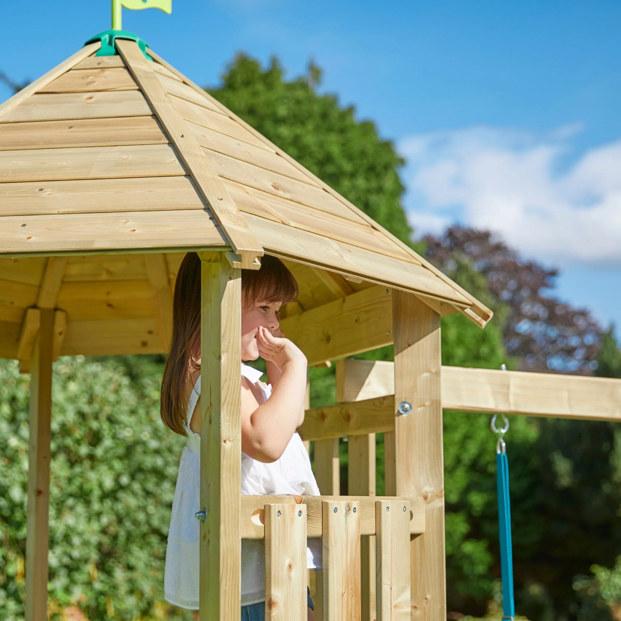 TP Castlewood Beeston Houten Klimrek met Schommelset & Glijbaan ?C FSC? gecertificeerd