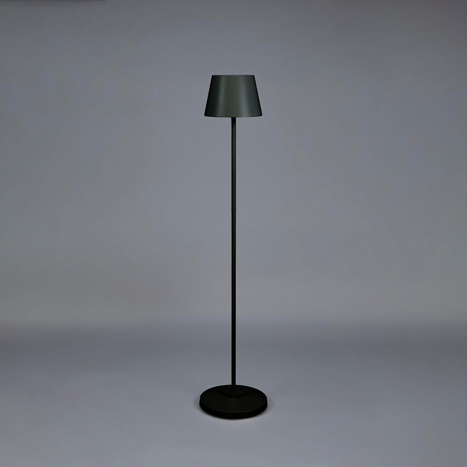 Konstsmide LED Stehlampe Pomezia M | schwarz | Indoor/Outdoor | Kabellos | 25 x 53/88,5/126 x 25 cm | 7841-750