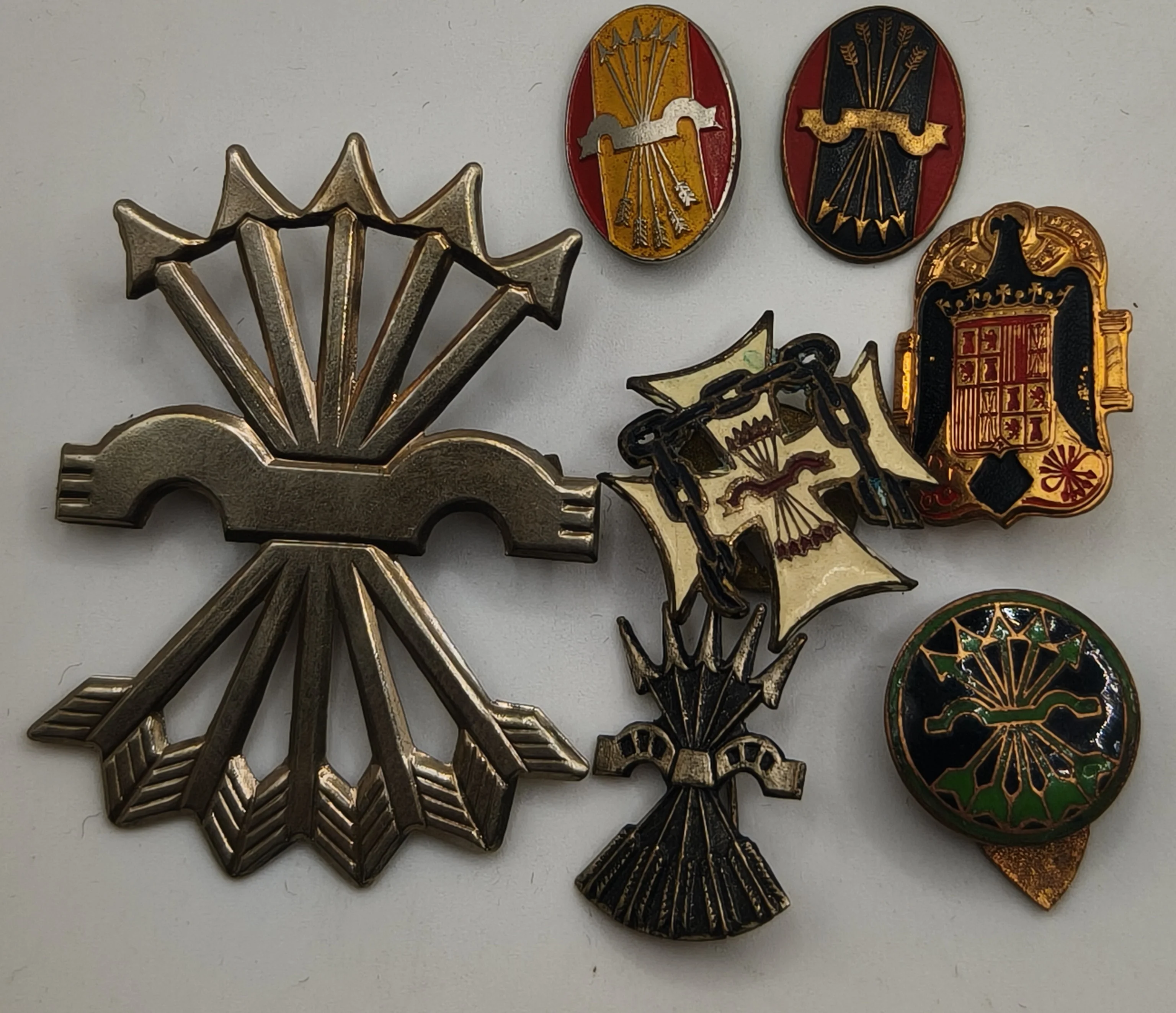Lot Phalanx Badges. Spanish civil war.