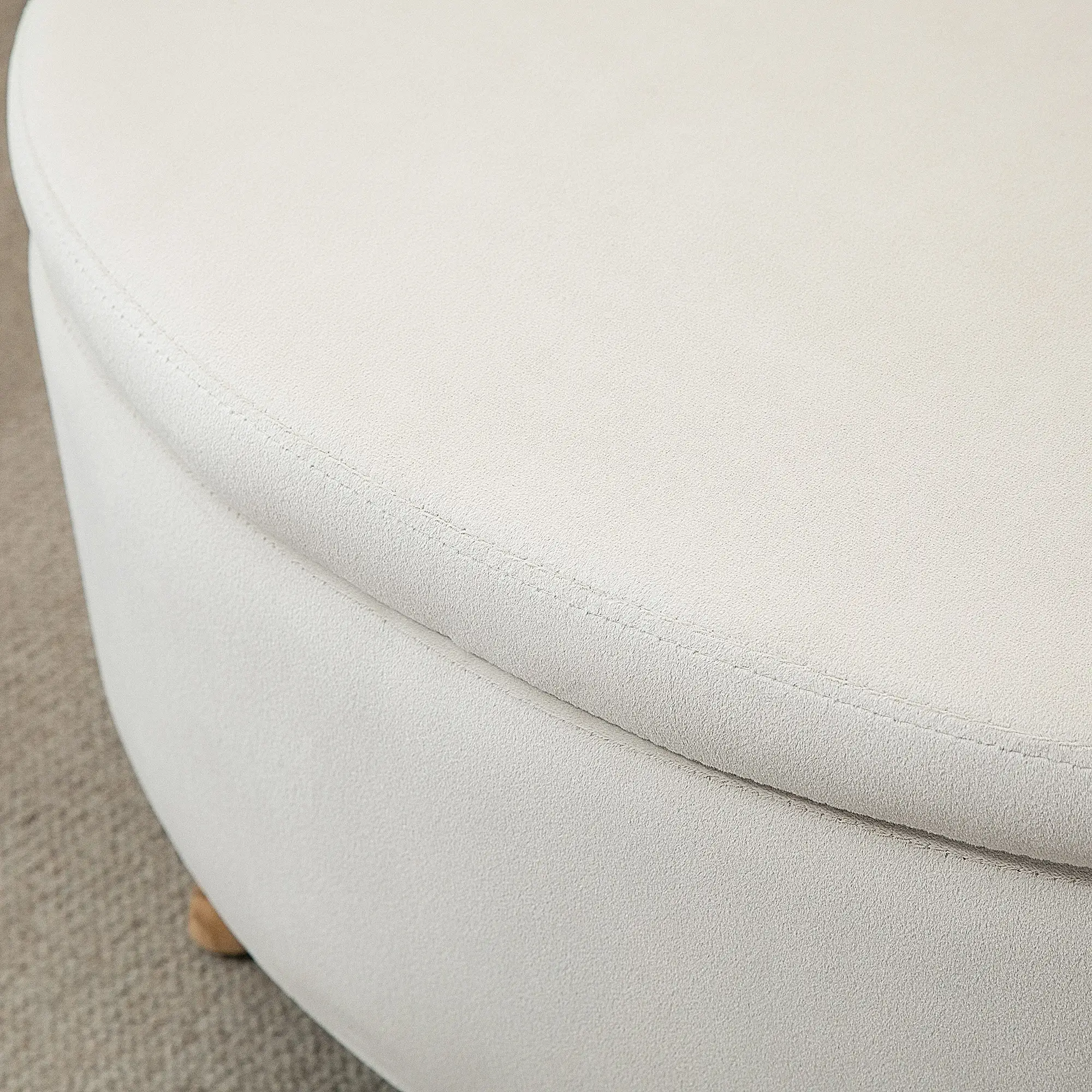 HOMCOM Sitzbank Sitztruhe oval Stauraum Samtoptik Holzbeine Beige