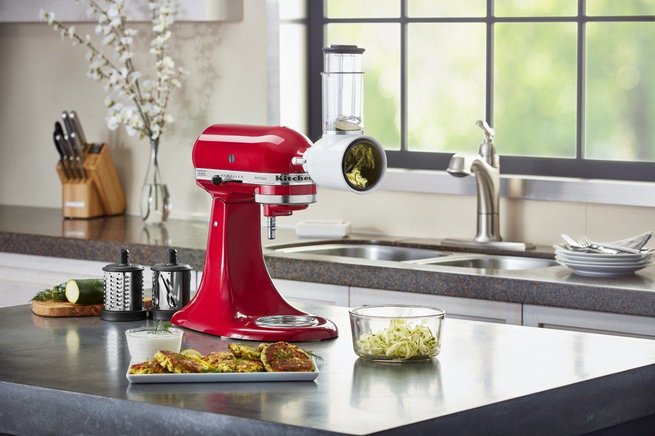 Küchenmaschine KitchenAid Gemüseschneider 5KSMVSA + gratis Holzlöffel
