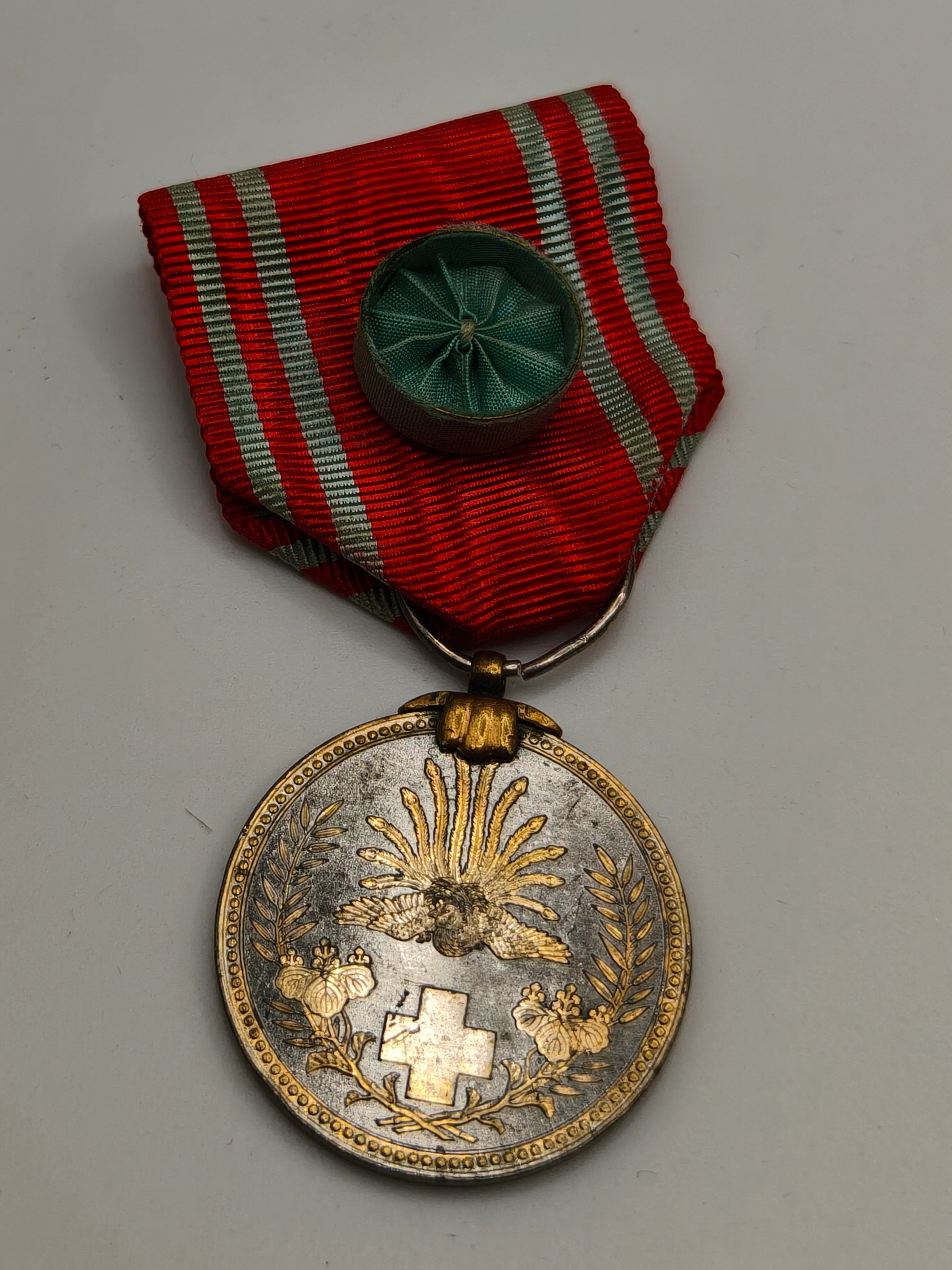 Medalla Cruz Roja japonesa segunda Guerra mundial.