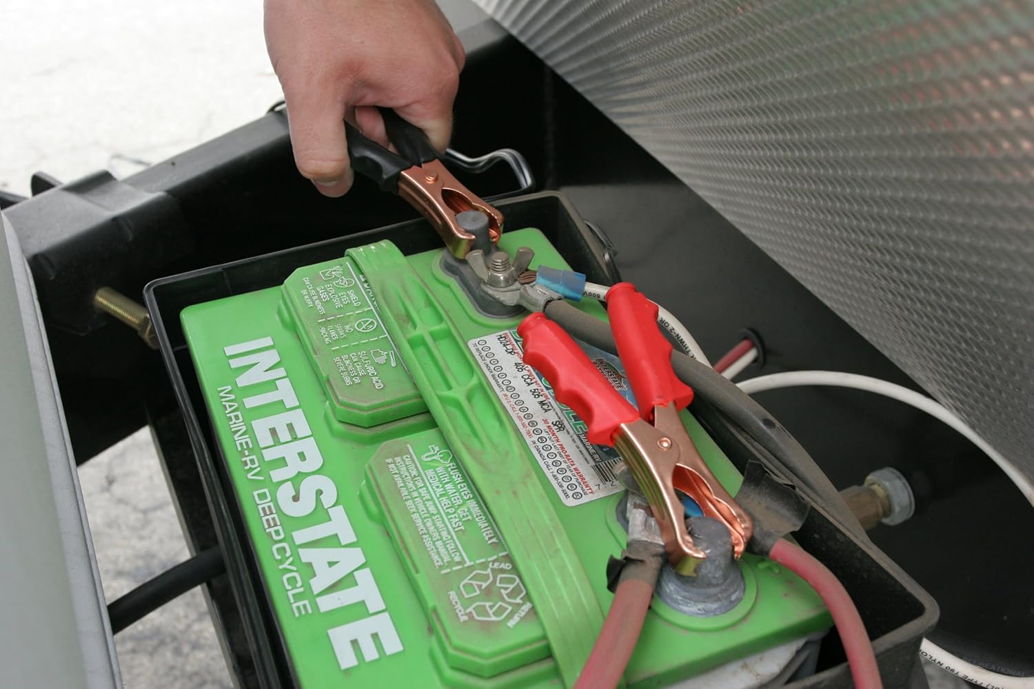 VIAIR 400P Portable Tire Inflator for Truck/SUV, 35