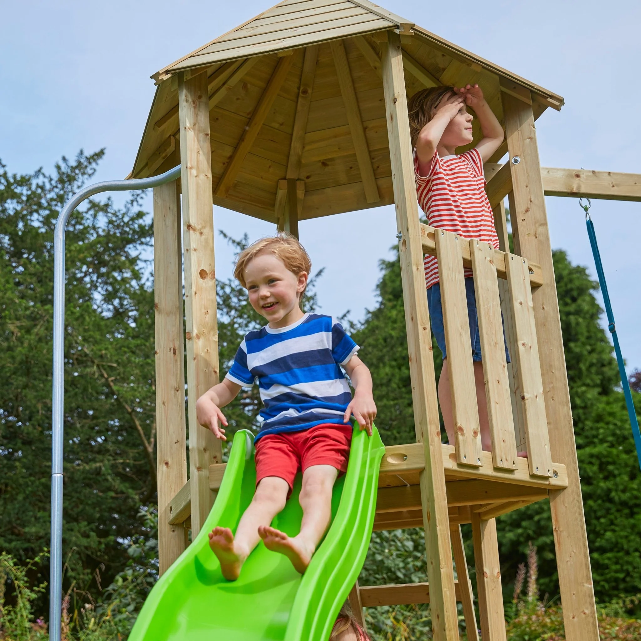 TP Castlewood Ludlow Houten Klimrek met Enkele Schommel en Glijbaan ?C FSC? gecertificeerd