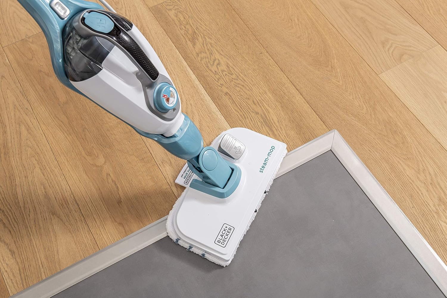 Black+Decker 15-in-1 Dampfbesen Steam-mop (mit Steamitt Dampfhandschuh zur Oberflchenreinigung, AutoSelect für richtige Menge Dampf, 180° drehbarer Reinigungsfu, inkl. 15-tlg Zubehr)
