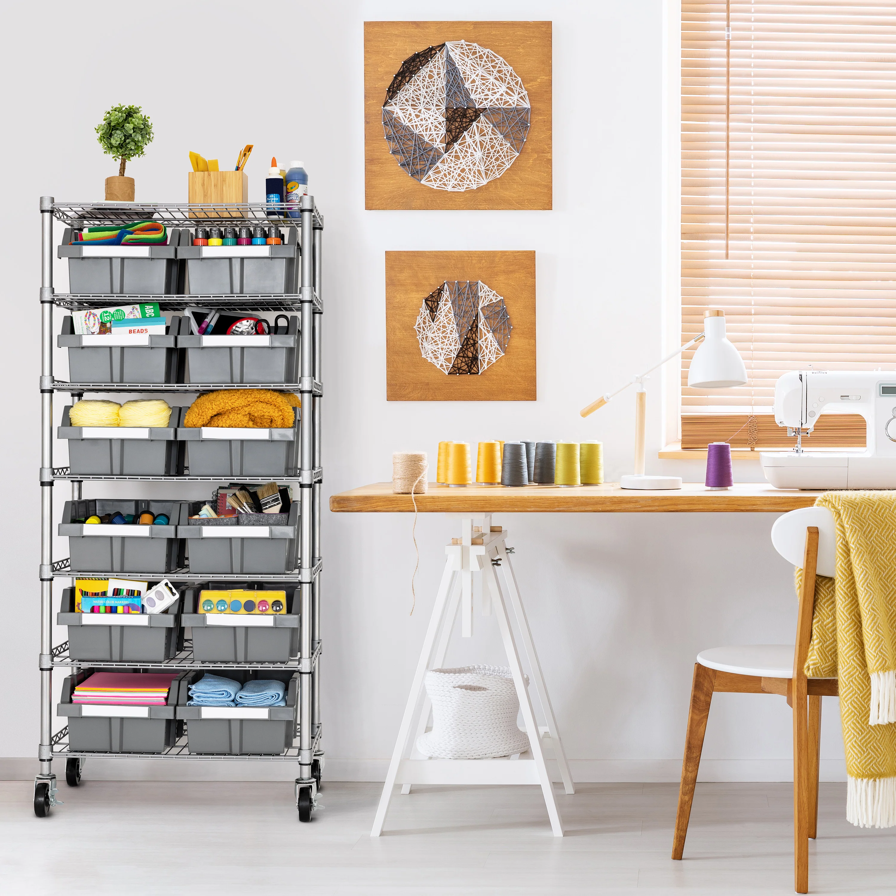 Scaffale NSF a 7 livelli con 12 contenitori