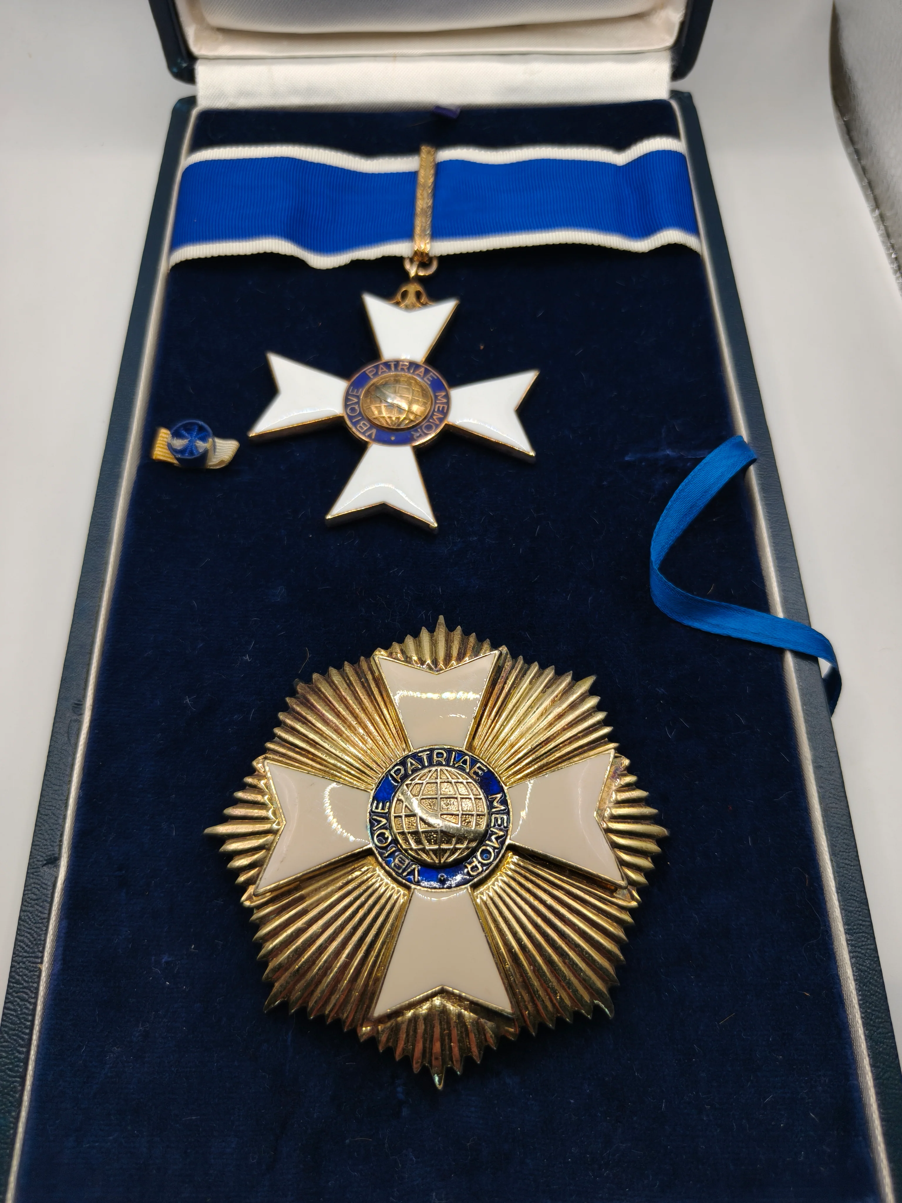 Gran cruz Encomendador Orden R��o Blanco. Plata maciza.