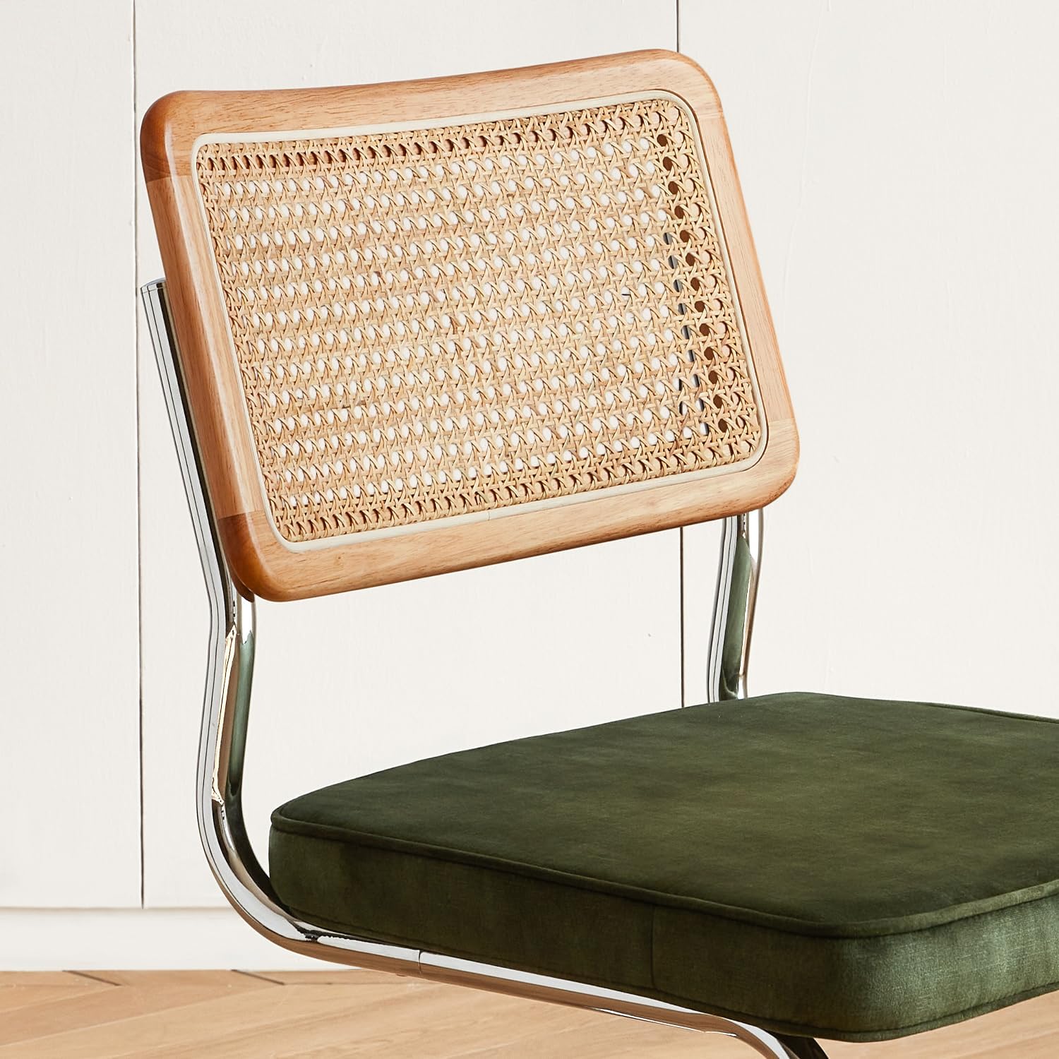 Green Rattan Dining Chairs Set of 4, Wooden Mid Century Modern Dining Room Chairs, Mesh Back Cane Kitchen Chair, Cesca Design Chairs with Metal Chrome Legs