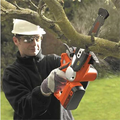 Elettrosega Black & Decker GKC1820L20 18V Litio con Lama da 20 cm – Potente e Leggera per Taglio Preciso