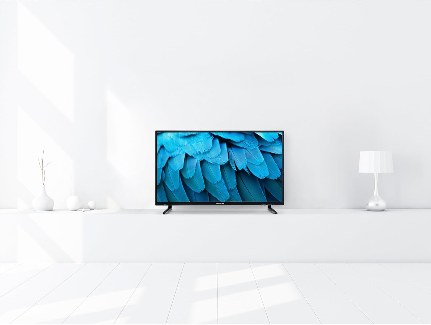 MEDION 100,3 cm (40 Zoll) Full HD Fernseher (integrierter DVD-Player, Triple Tuner Receiver DVB-T2 DVB-C DVB-S2, 2 x HDMI, USB, Sleeptimer, Mediaplayer, VESA, CI+, MD 840001)