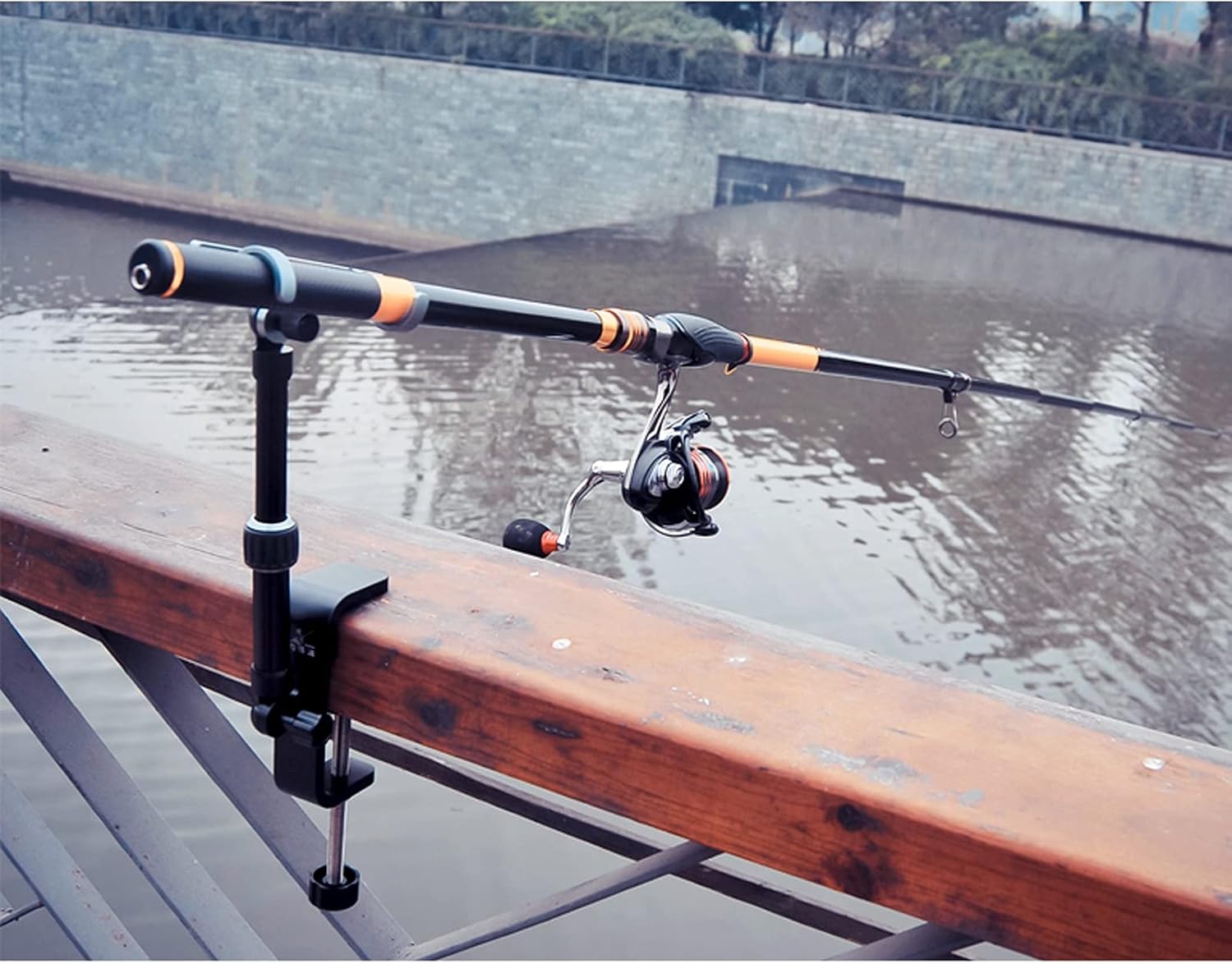 Angelrutenhalter Mit großer Clip-Öffnung, Ultraleicht-Boot-Fischfloß-Angelrute-Hängebrücke Angelrute Fort Bridge-Schneidehalterung einstellbar Angelruten-Rack-Falten Rahmen Rutenhalter