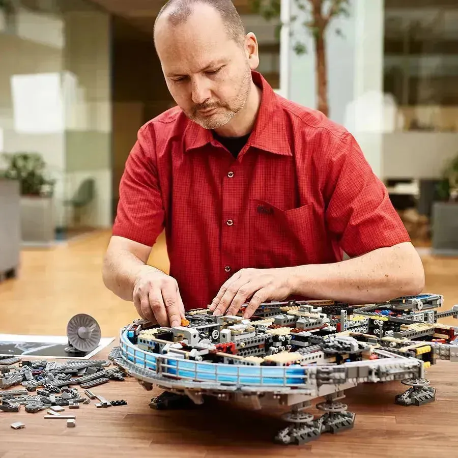 LEGO Star Wars Millennium Falcon 75192 - Modellone da Collezione