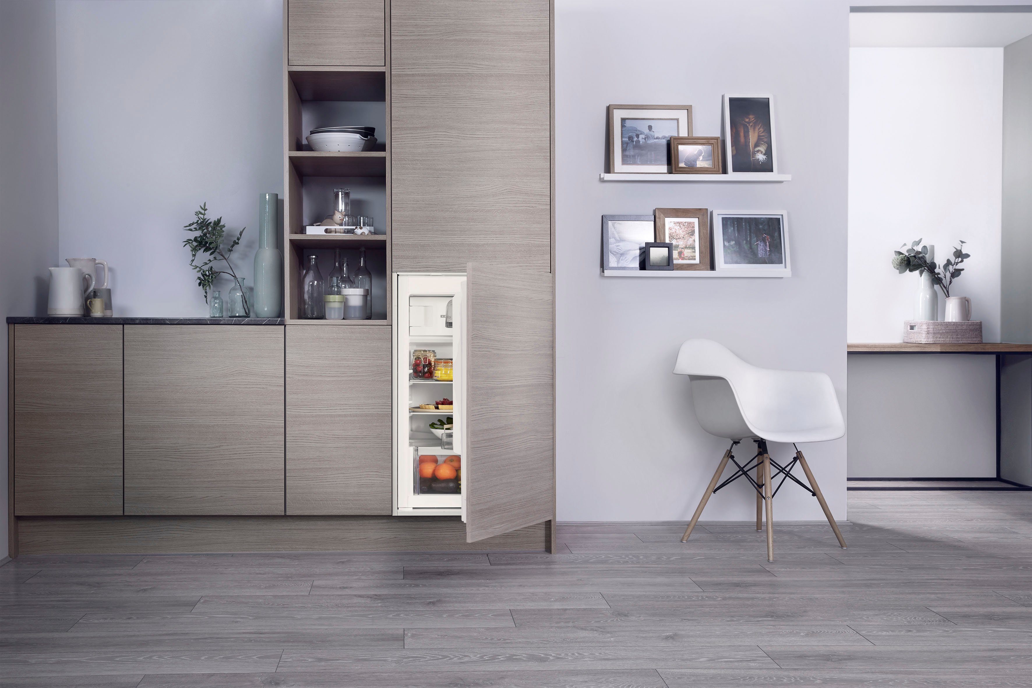 Einbaukühlschrank KSI 10GF2