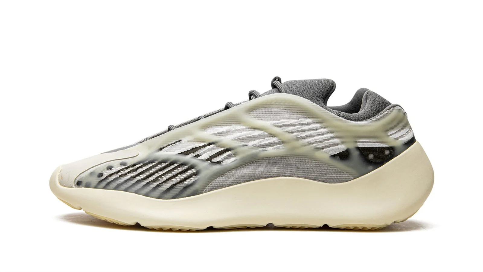 YEEZY 700 V3 