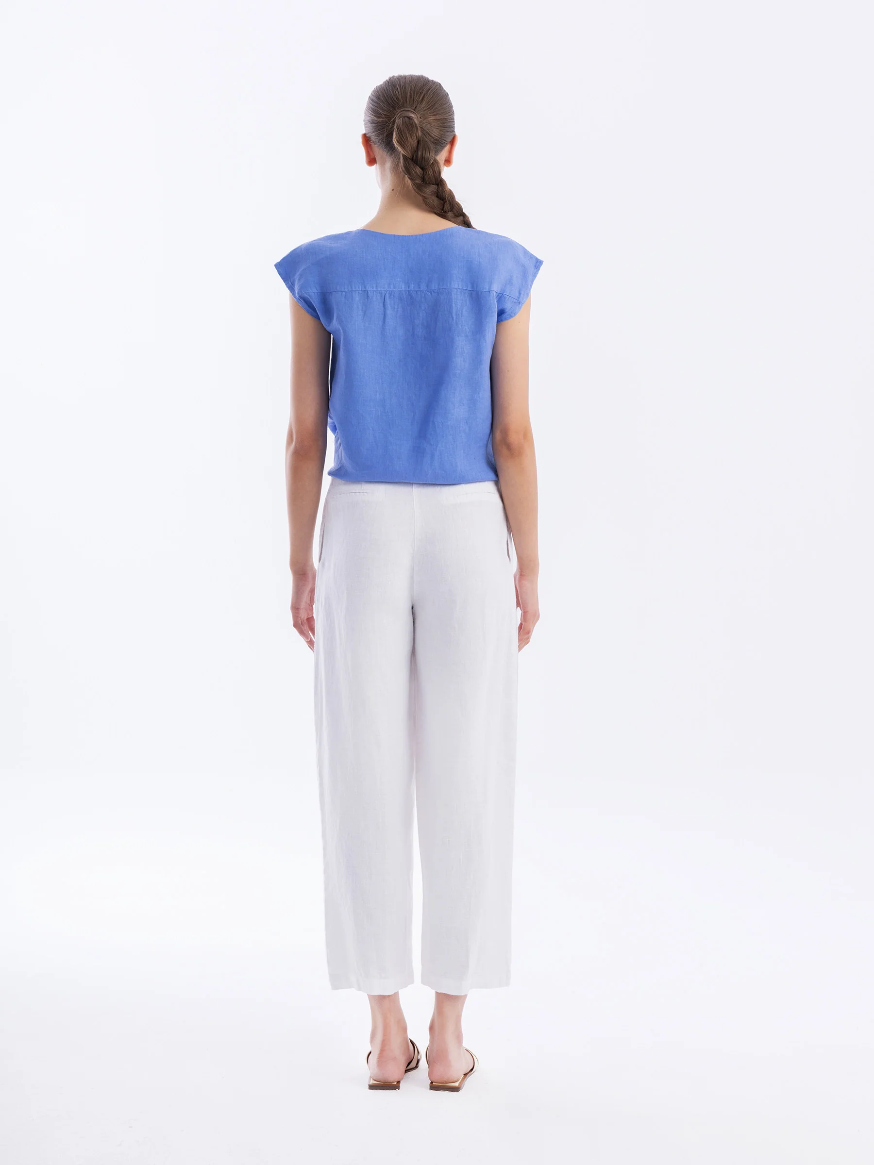 Pleated Linen Trousers �� Haris Cotton