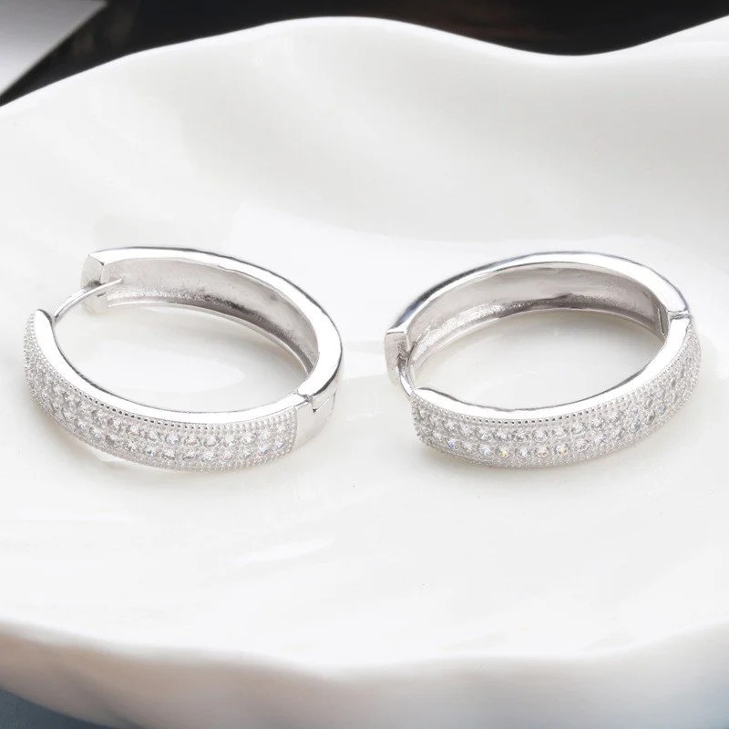 Postriebrené kruhové náušnice so zirkónmi Shiny Hoops – Eurocharms