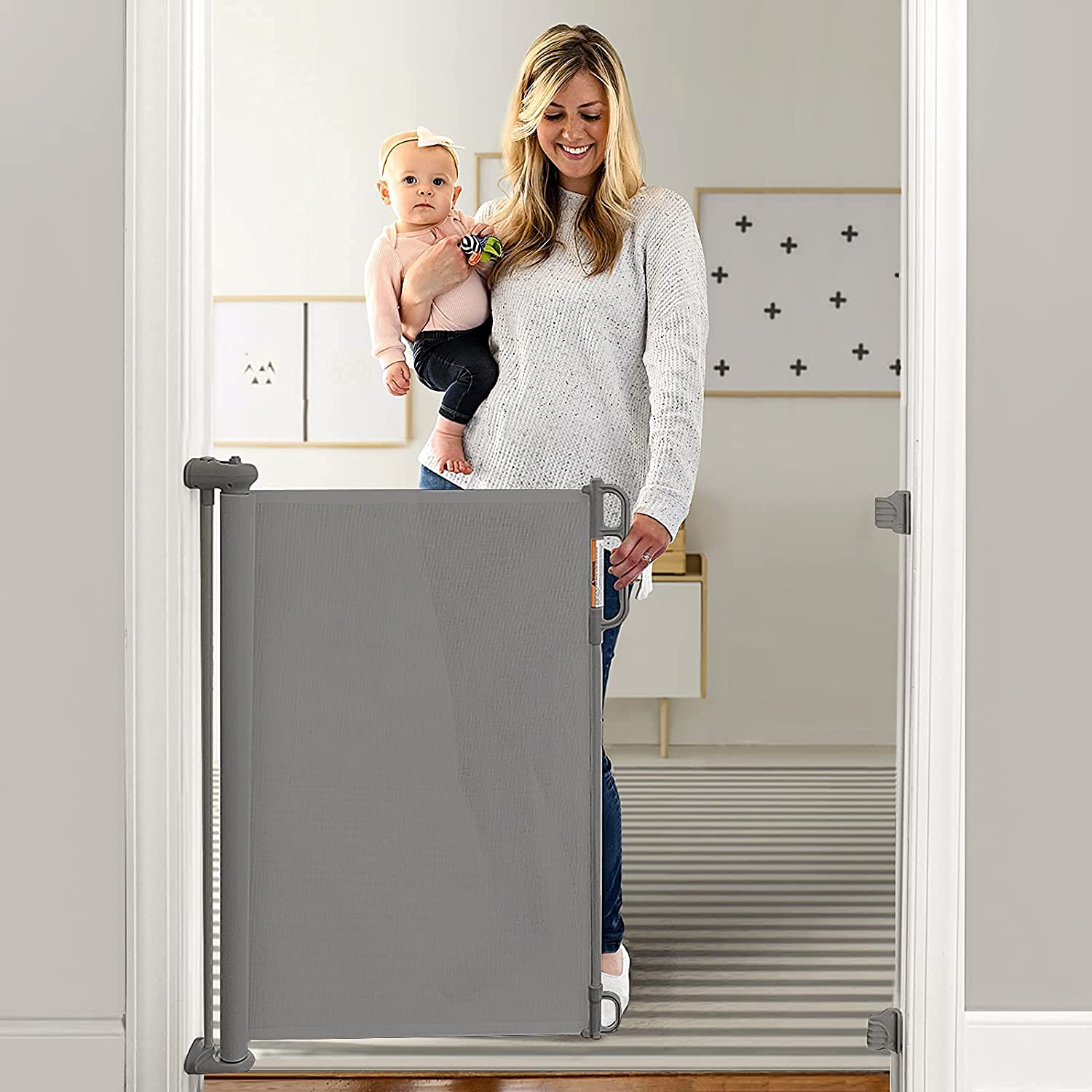 Momcozy Treppenschutzgitter Ausziehbare für Babys (Aktualisiert), 0-140 cm, 83 cm Hoch Baby Absperrgitter Treppenschutzrollo, Einhndig Bedienbar, Geeignet für Treppen/Türen/Innen & Auen, Grau