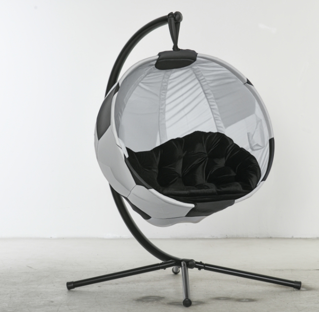Outsunny Hängesessel Hängekorb mit Gestell Fußballdesign Hängeschaukel Hängestuhl mit Kissen Korb faltbar Stahl
