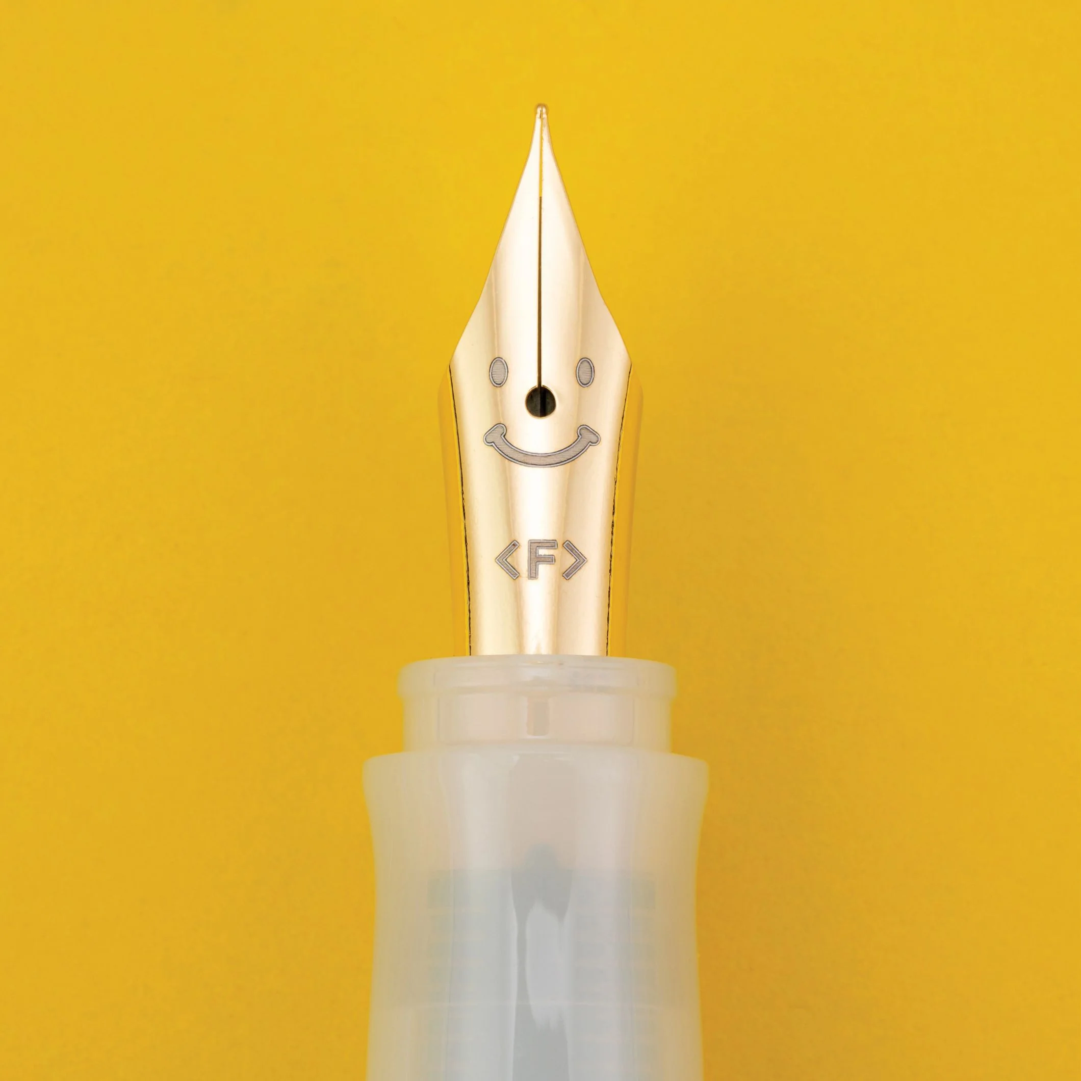 Pilot Kakuno Madoromi Fountain Pen - White