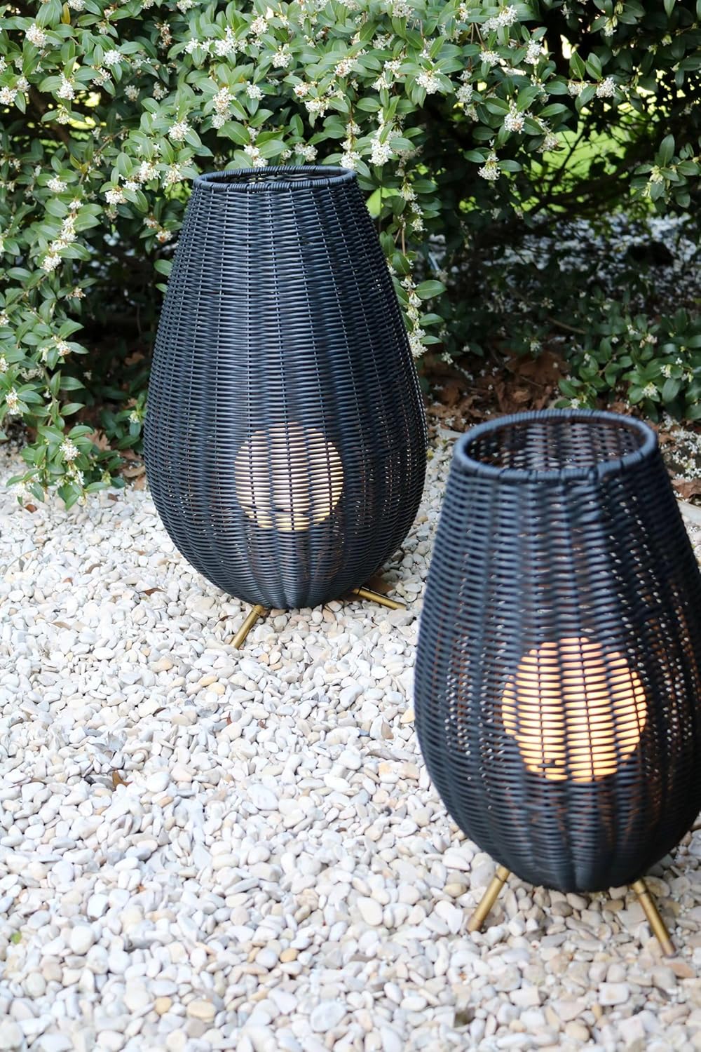 Licht-Erlebnisse LED Akku Tischlampe außen Schwarz IP44 Terrasse Balkon 50 cm 3 W 180 lm 3000 K Geflecht dekorativ stilvolle Tischleuchte dimmbar TEYA