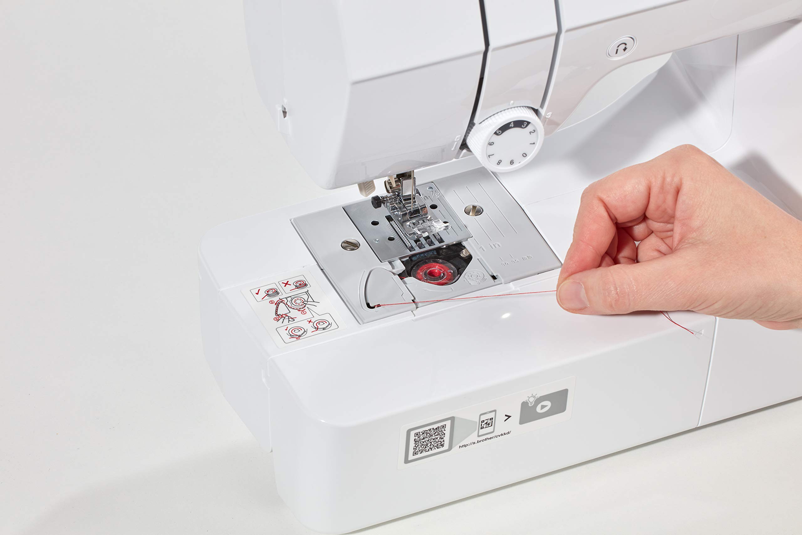 Brother CS10s Classic Computernähmaschine mit 40 Stichen, Weiß Rot, kompakt und ideal für Anfänger