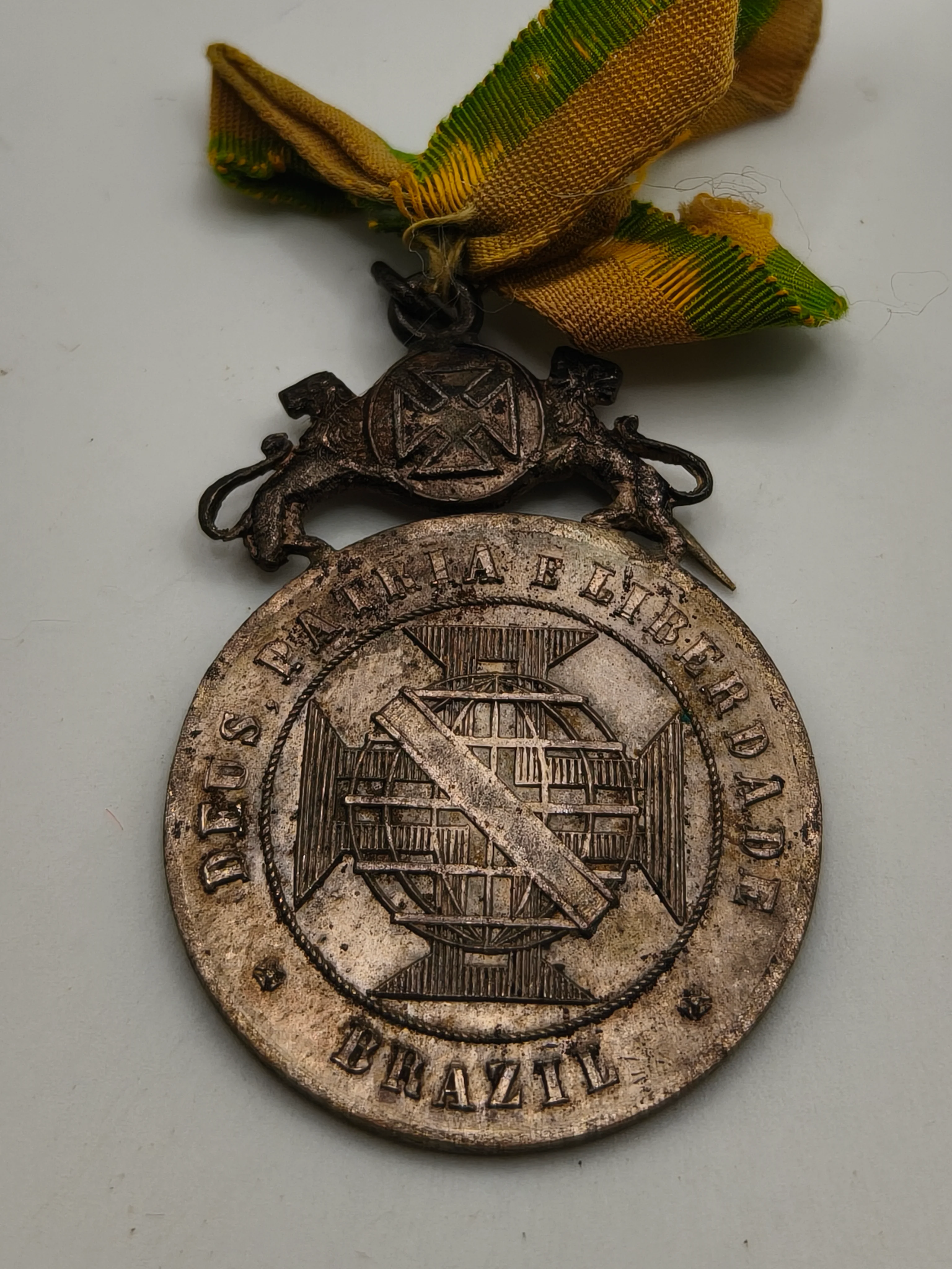 Medalla Brasil antigua
