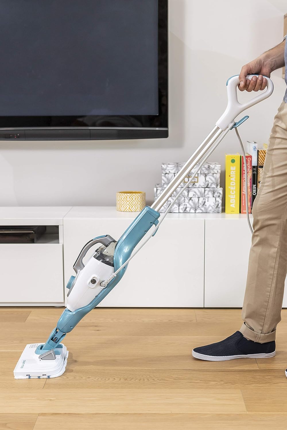 Black+Decker 15-in-1 Dampfbesen Steam-mop (mit Steamitt Dampfhandschuh zur Oberflchenreinigung, AutoSelect für richtige Menge Dampf, 180° drehbarer Reinigungsfu, inkl. 15-tlg Zubehr)