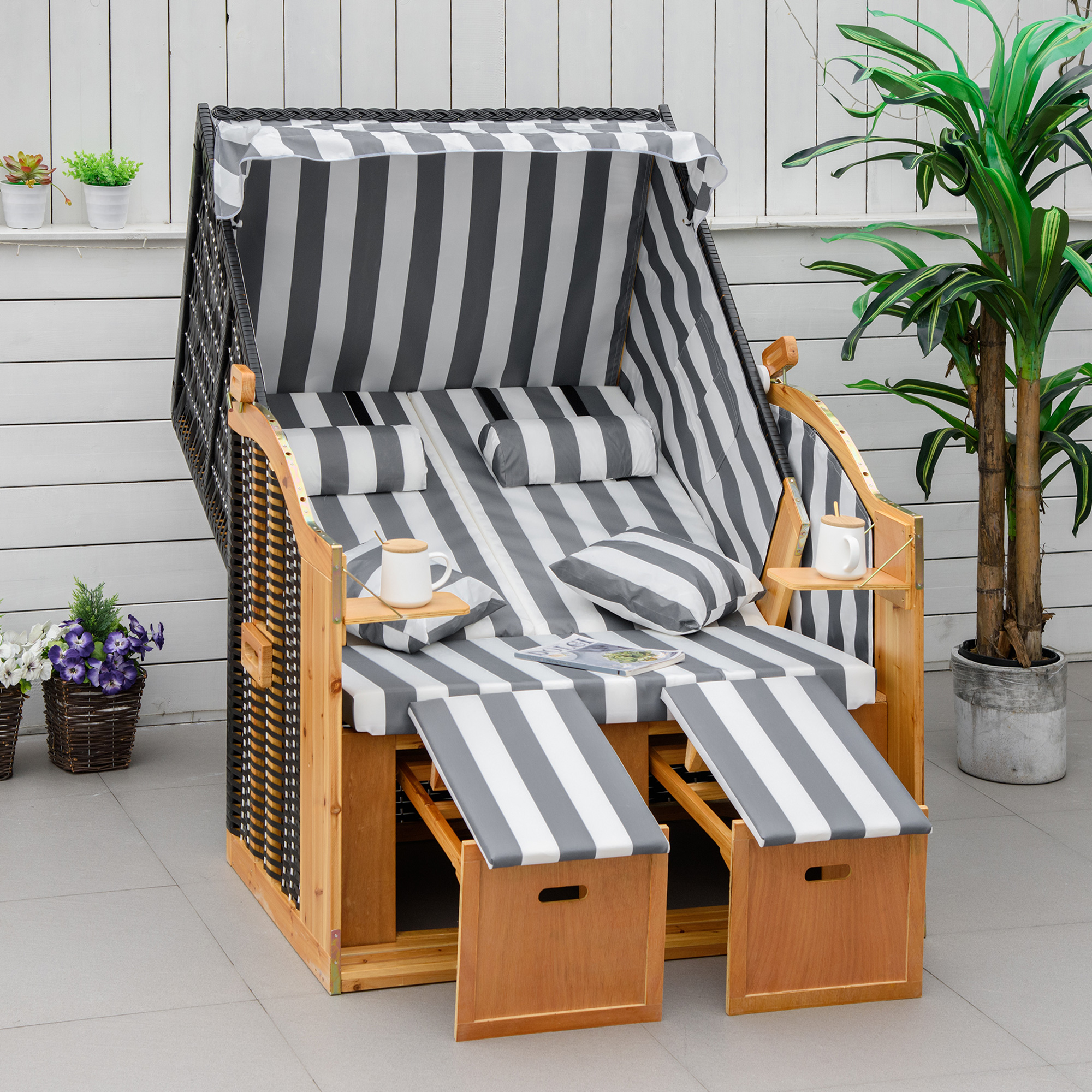 Outsunny Strandkorb mit Fußstützen, Klapptisch und Nackenrollen, Outdoormöbel, Natur + Grau + Weiß