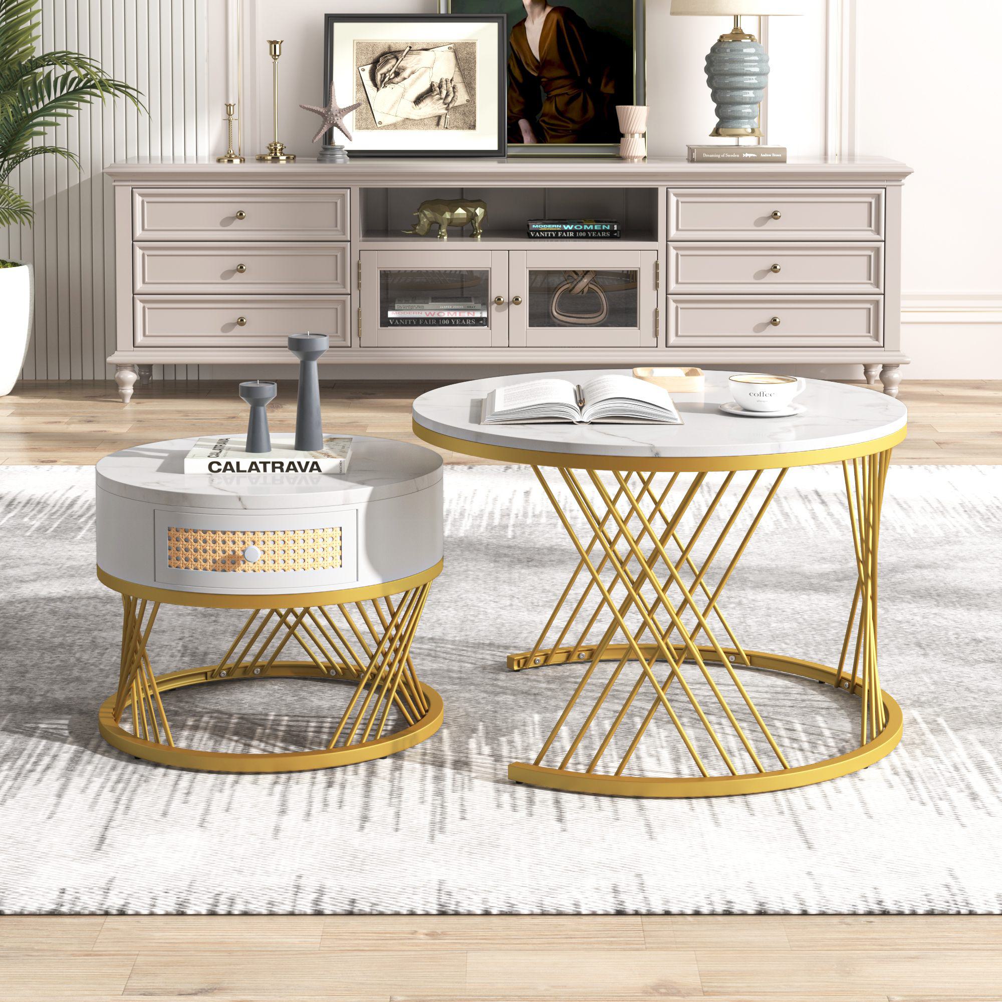 2-in-1 Runder Couchtisch mit Marmormuster, Kunststoff-Rattan-Schubladen und Massivholzgriffen, vergoldete Eisenfüße, Weiß
