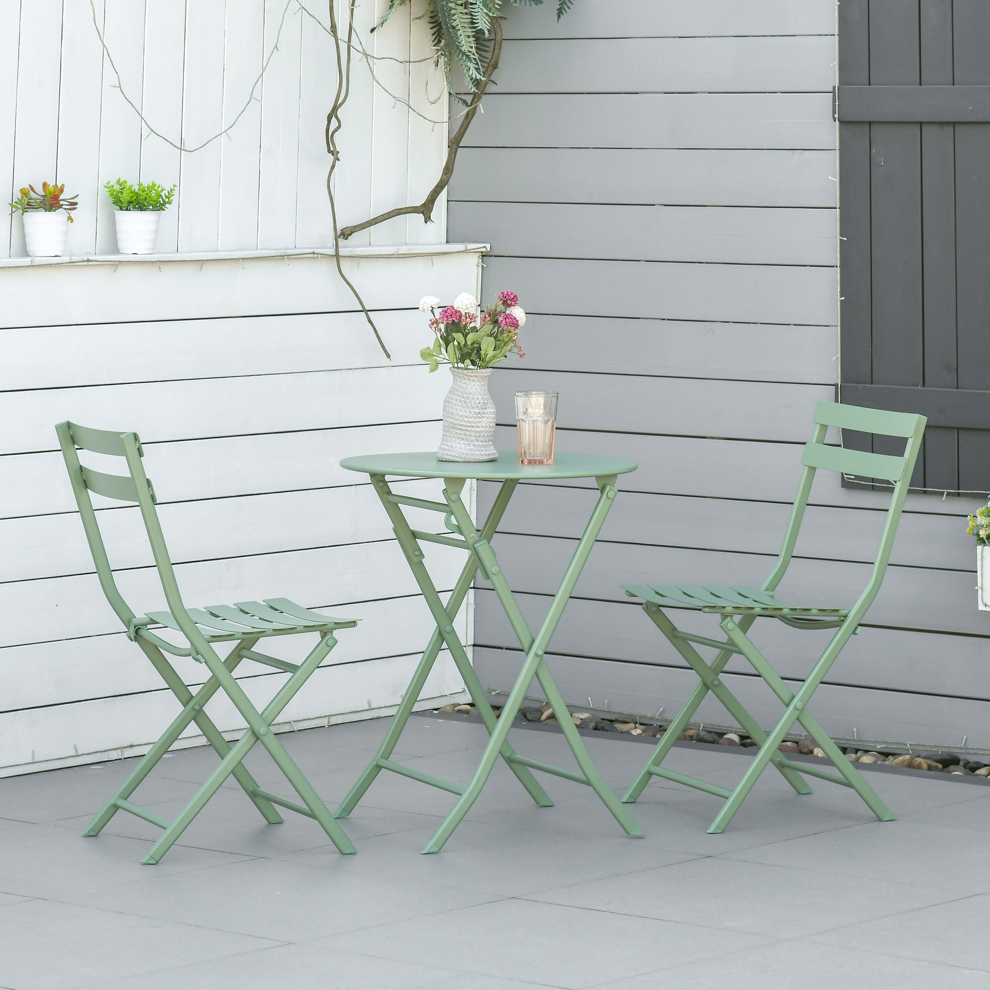 Outsunny Gartenmöbel-Set für 2 Personen - klappbarer Bistro-Gartentisch und Stühle - Bistro-Gartenmöbel-Set - runder Tisch Ø 60 cm mit 2 klappbaren Stühlen - pulverbeschichtetes Metall in Grün