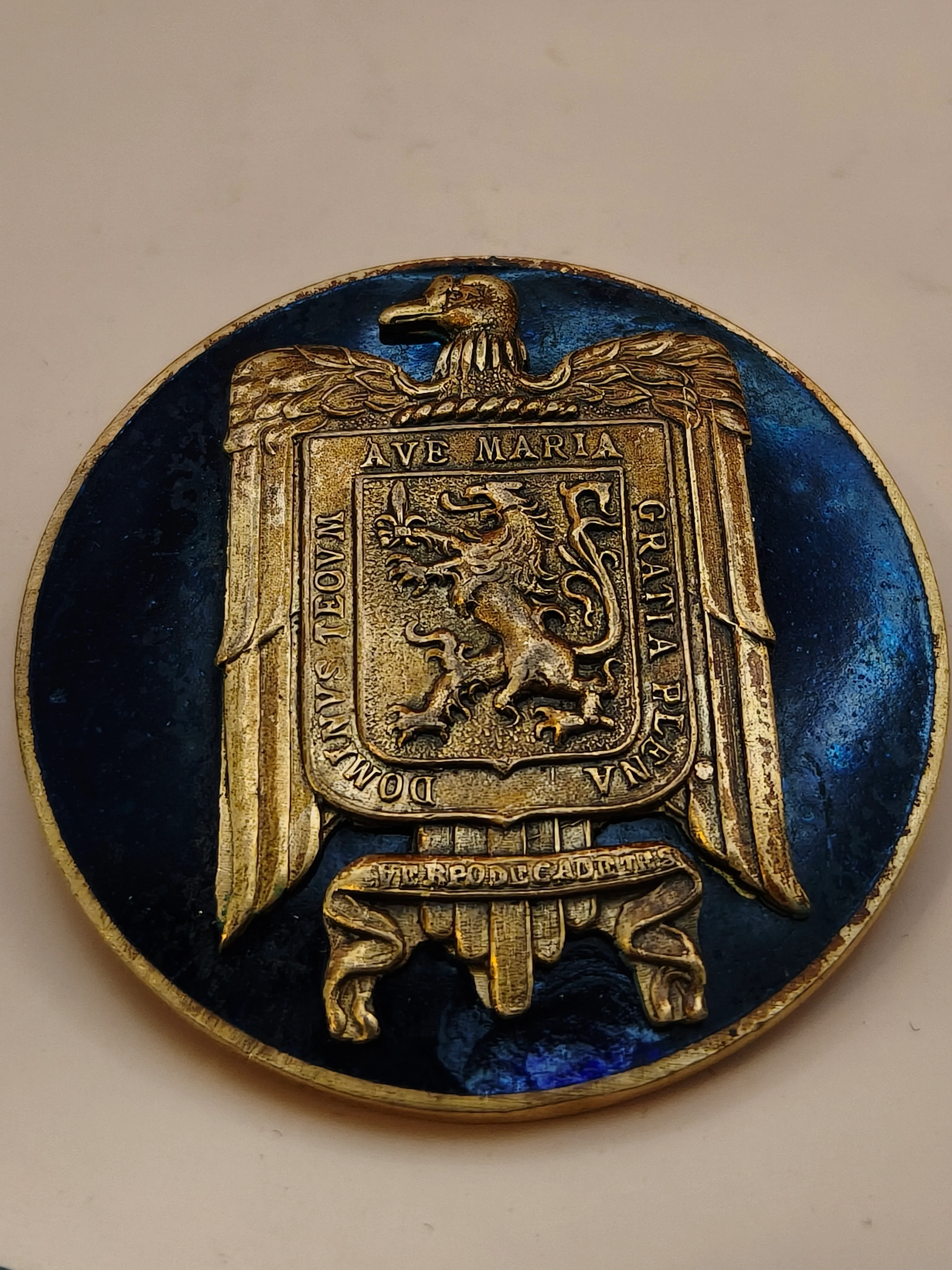 Insigna distintivo militar a identificar. Espa?a