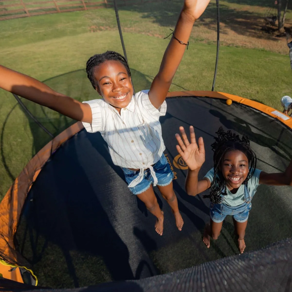 JUMPZYLLA Trampoline 8FT 10FT 12FT 14FT 15FT 16FT Trampoline with Enclosure - Recreational Trampolines with Ladder and AntiRust Coating, ASTM Approval Outdoor Trampoline for Kids