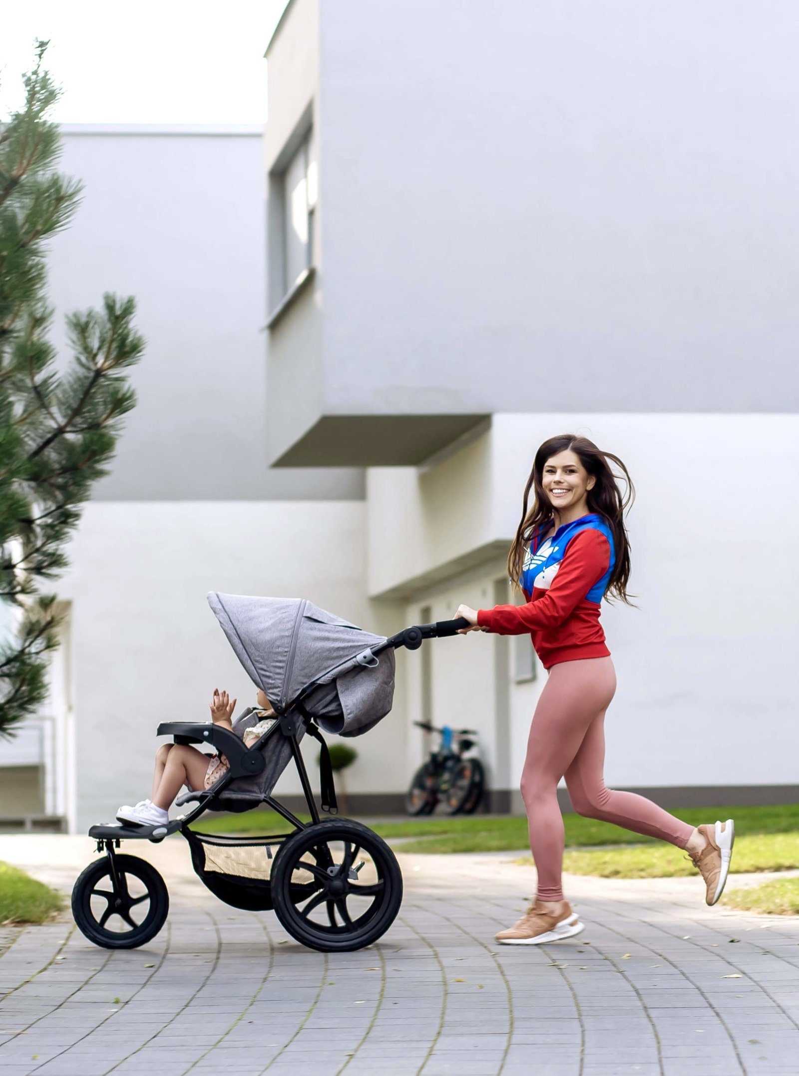Dreirad-Kinderwagen Jogging-Kinderwagen mit Luftreifen und Verdeck - Modell: MOUNTAIN