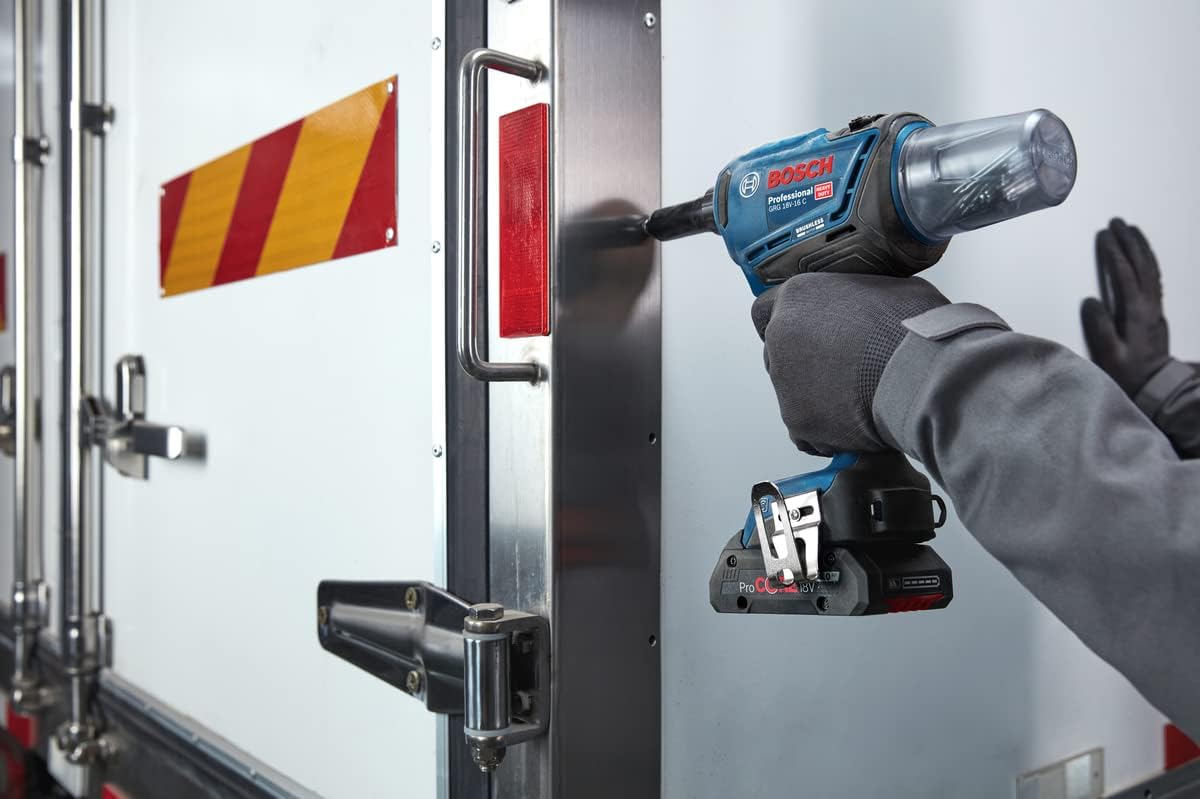 Bosch Professional 18V System Akku Nietpistole GRG 18V-16 C (Zugkraft max. 16.000 N, Hublänge 25mm, ohne Akku/ Ladegerät)