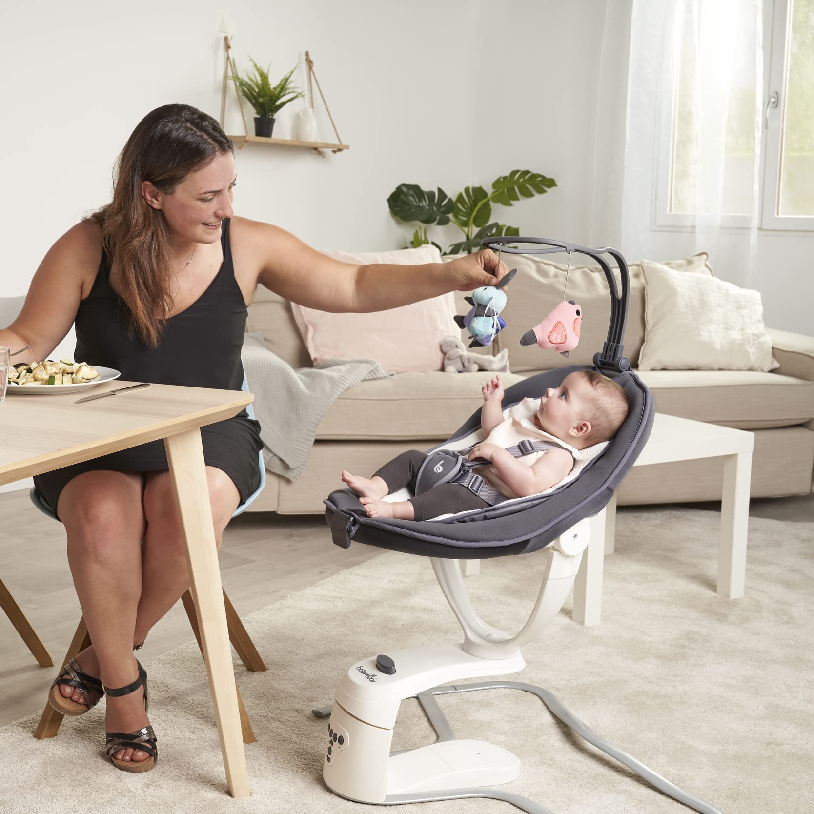 Babymoov Babyschaukel Swoon Motion Zink mit 8 Melodien 360° Sitzfläche Rückenlehne verstellbar Bewegungsmelder
